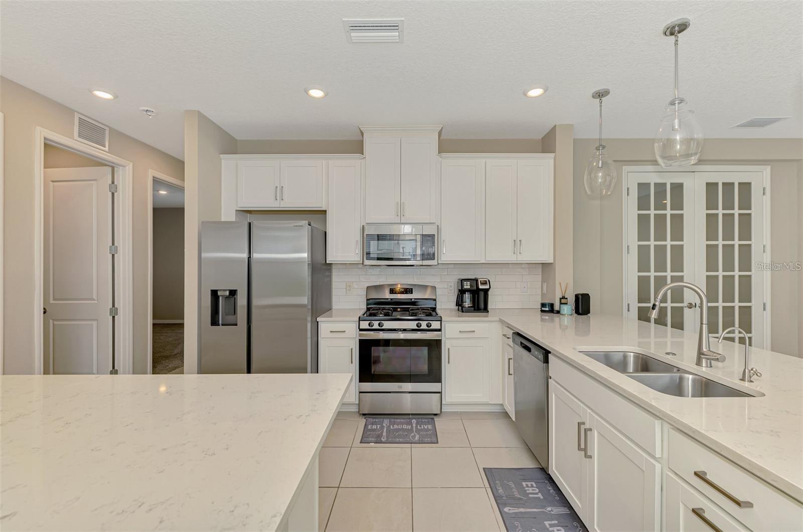 Image 9 of 51 For 6310 Grandview Hill Court