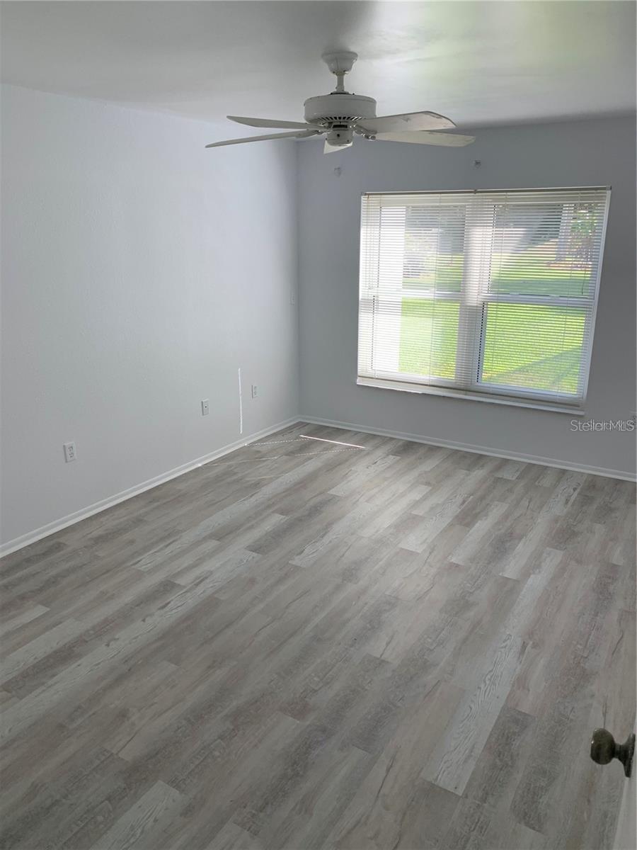 Image 7 of 28 For 3982 Kingston Drive