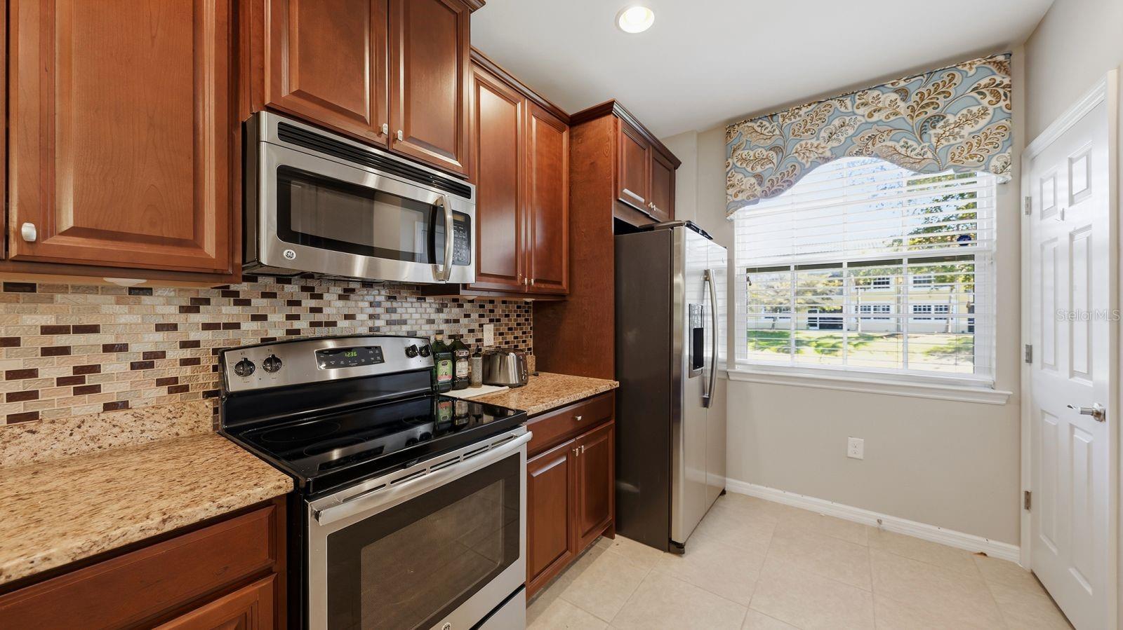 Image 17 of 43 For 177 Navigation Circle 177