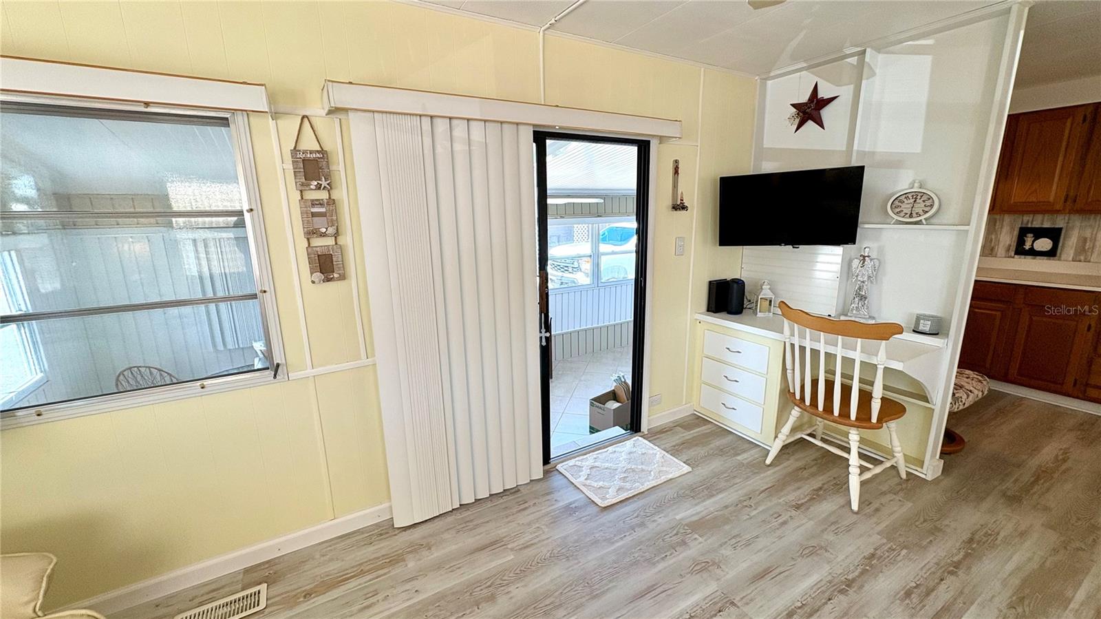 Image 20 of 27 For 2842 Trinidad Way