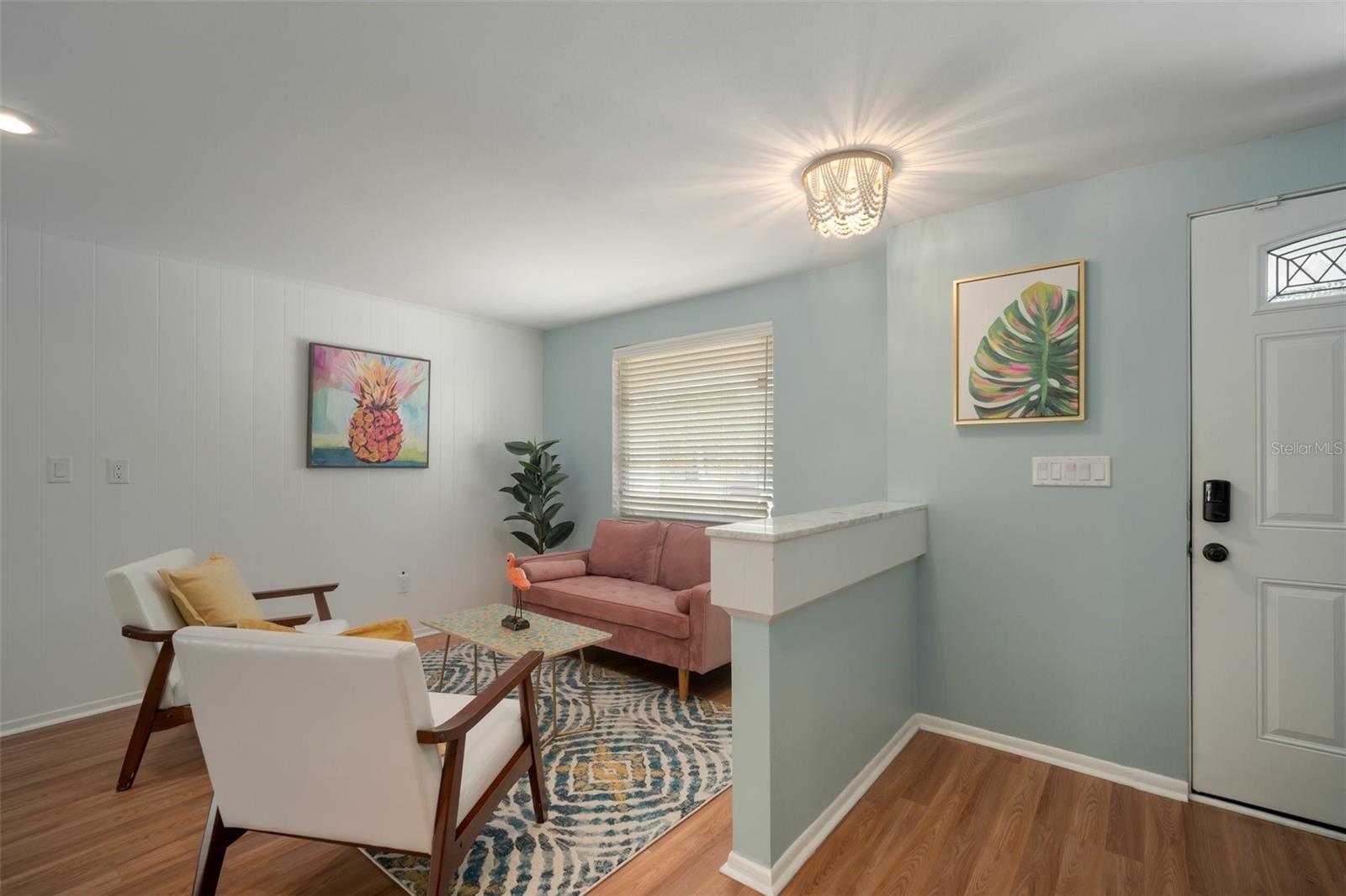 Image 17 of 81 For 7202 18th Avenue Nw