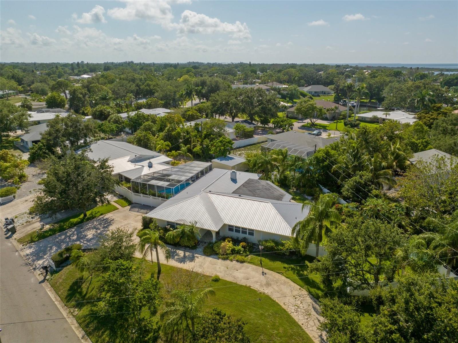 Image 2 of 81 For 7202 18th Avenue Nw