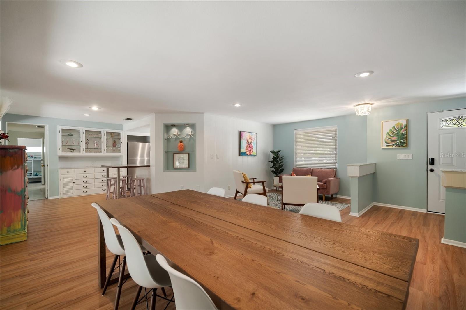 Image 25 of 81 For 7202 18th Avenue Nw