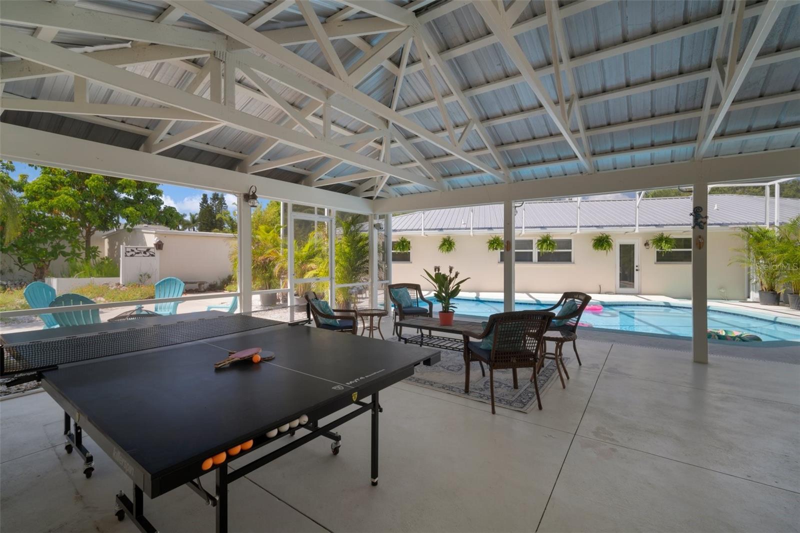 Image 36 of 81 For 7202 18th Avenue Nw