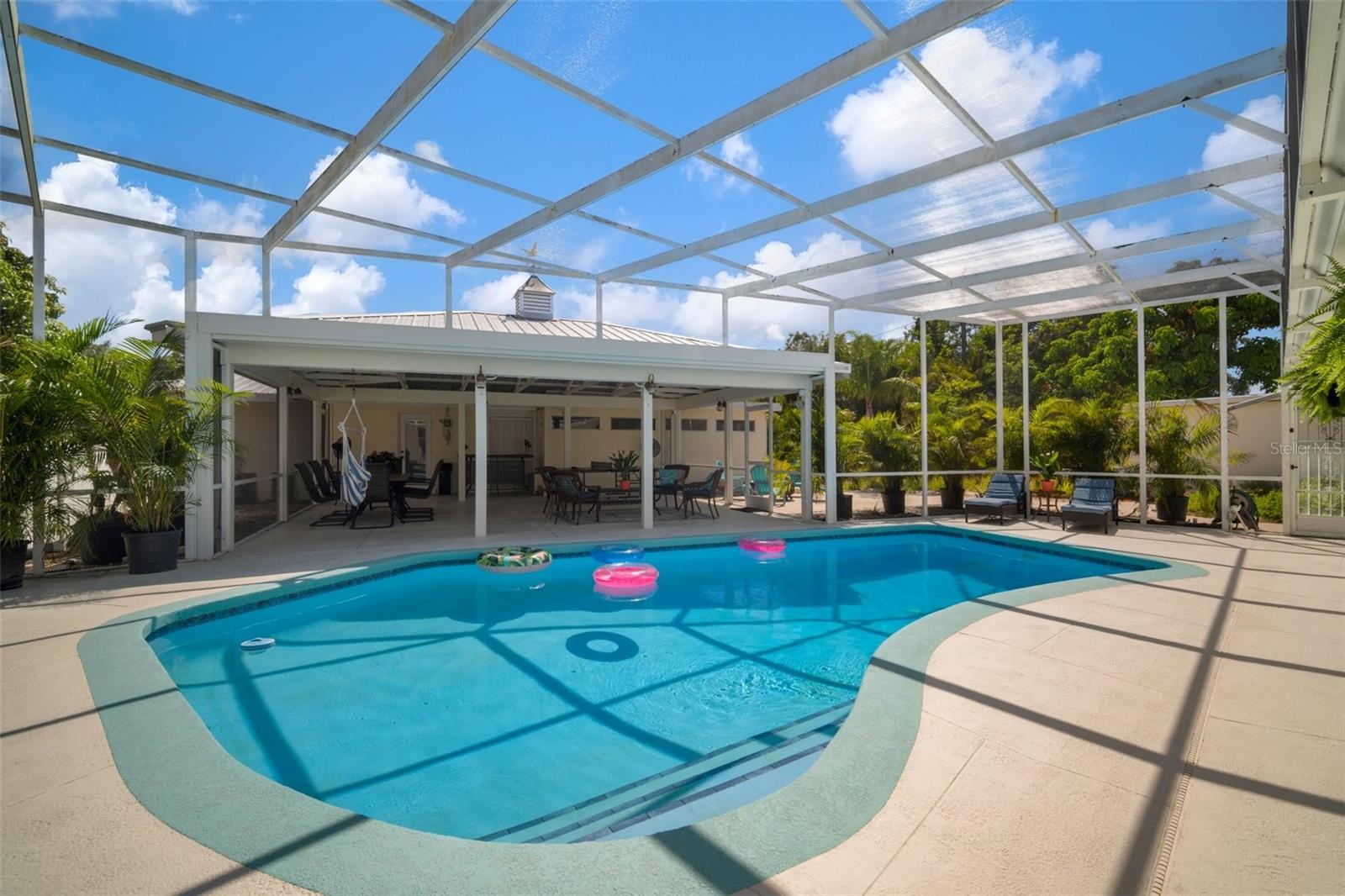 Image 40 of 81 For 7202 18th Avenue Nw