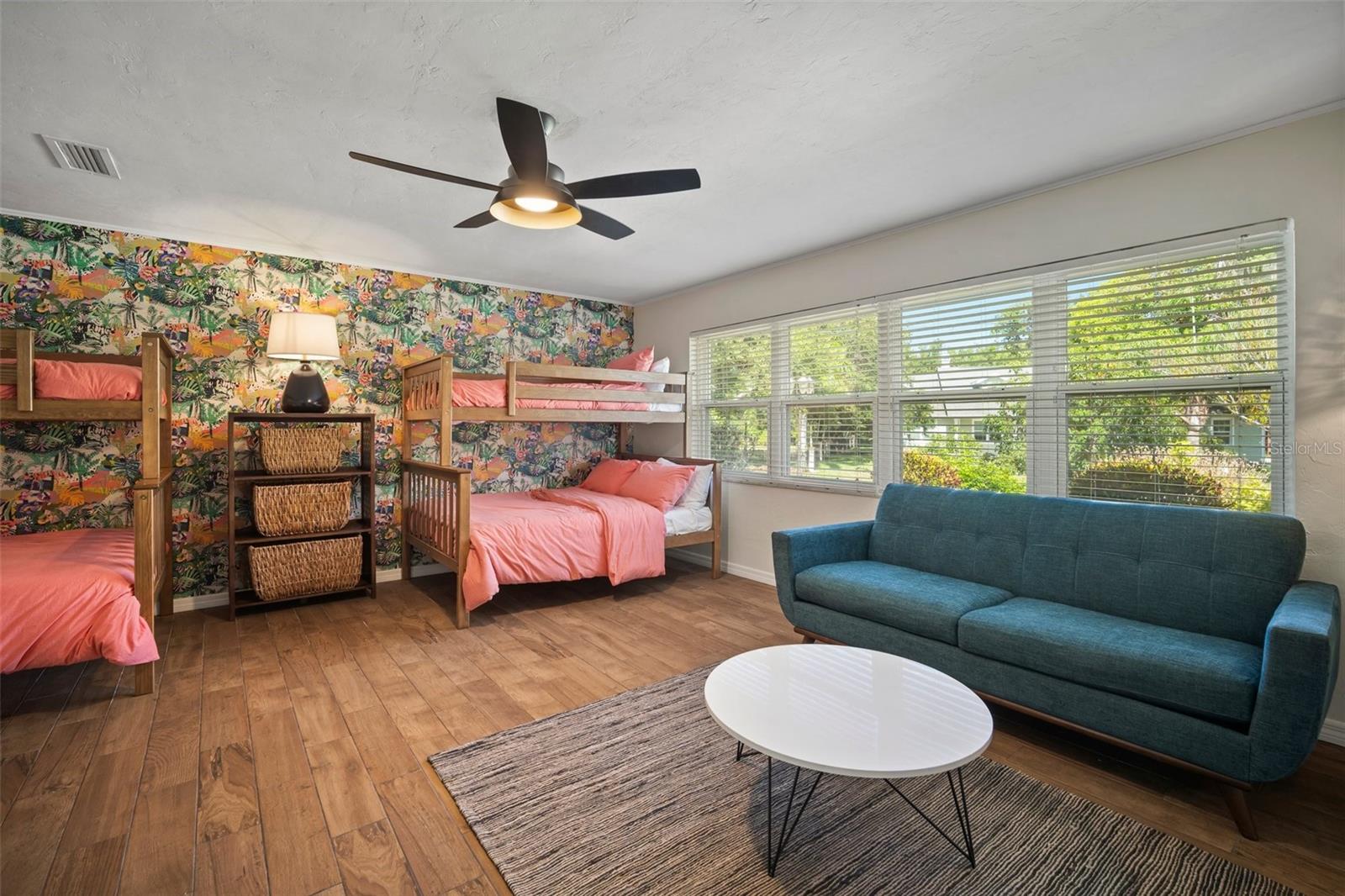 Image 66 of 81 For 7202 18th Avenue Nw