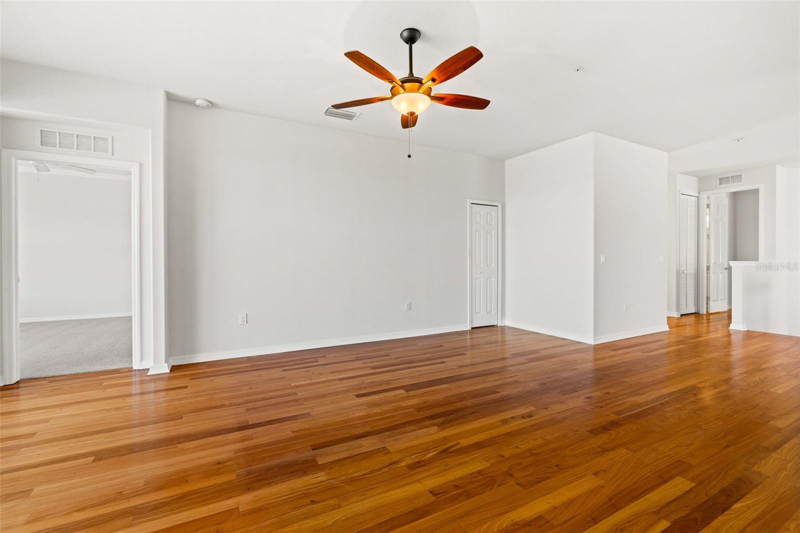 Image 22 of 61 For 1181 Burgos Drive 406