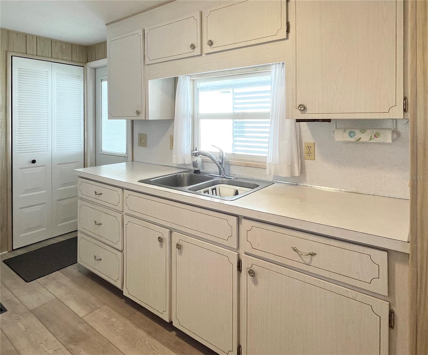 Image 12 of 71 For 3232 Ash Terrace