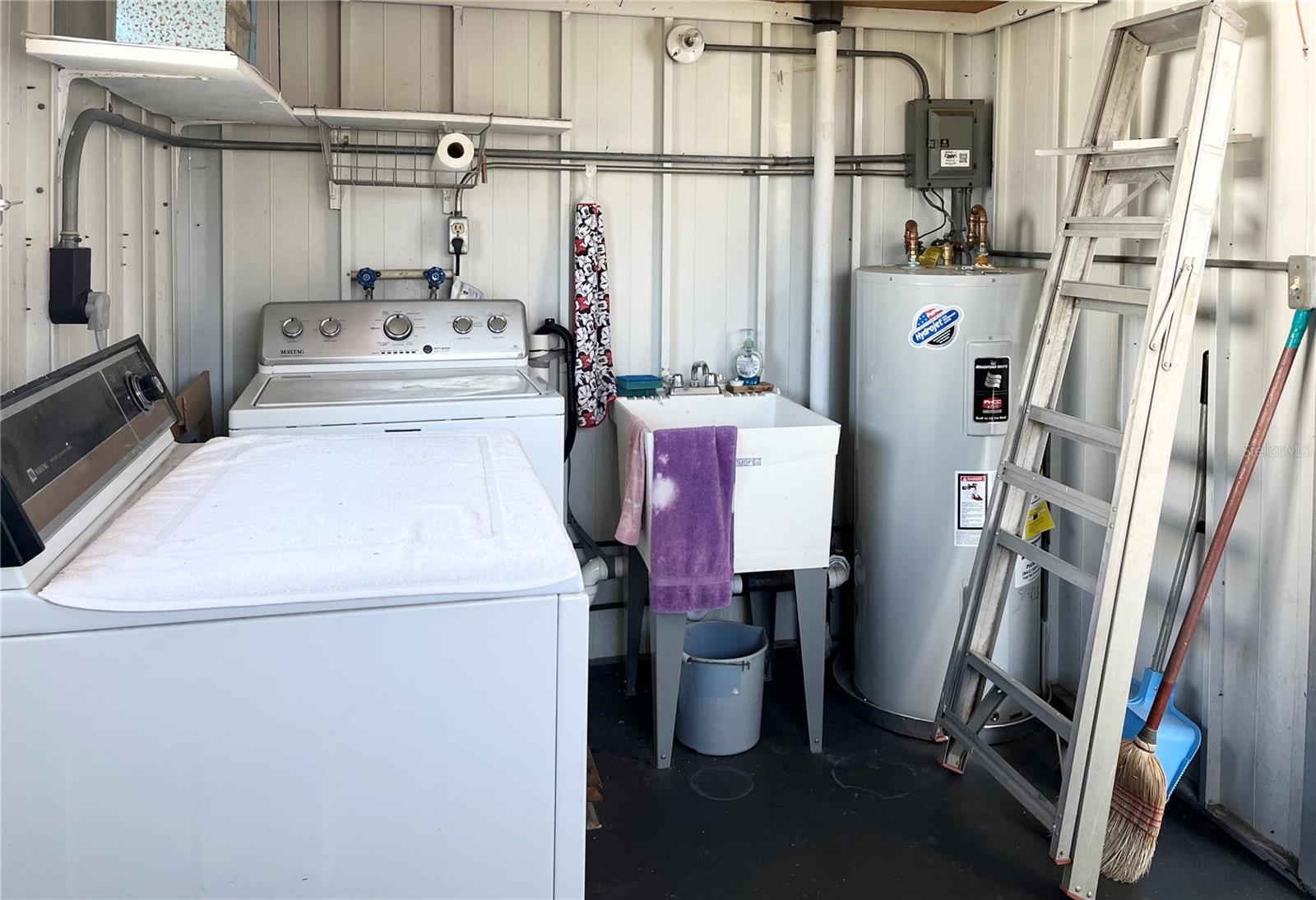 Image 40 of 71 For 3232 Ash Terrace