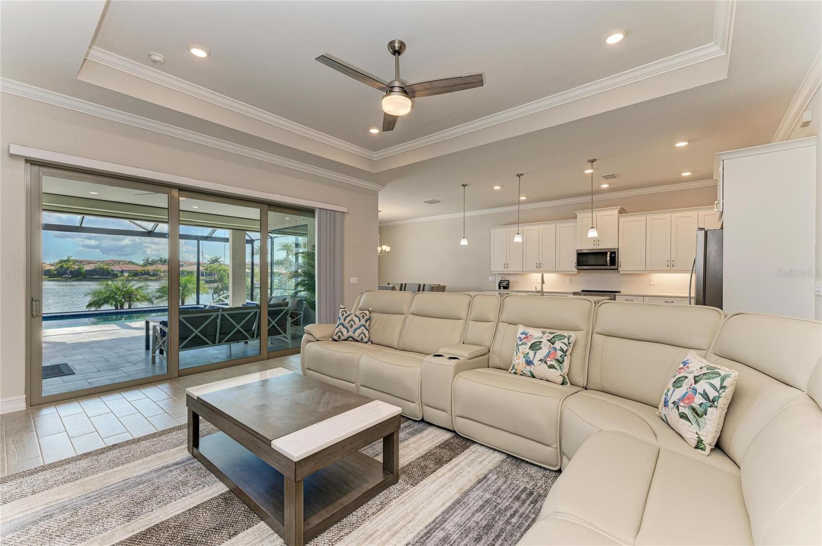 Image 11 of 94 For 106 Toscavilla Boulevard