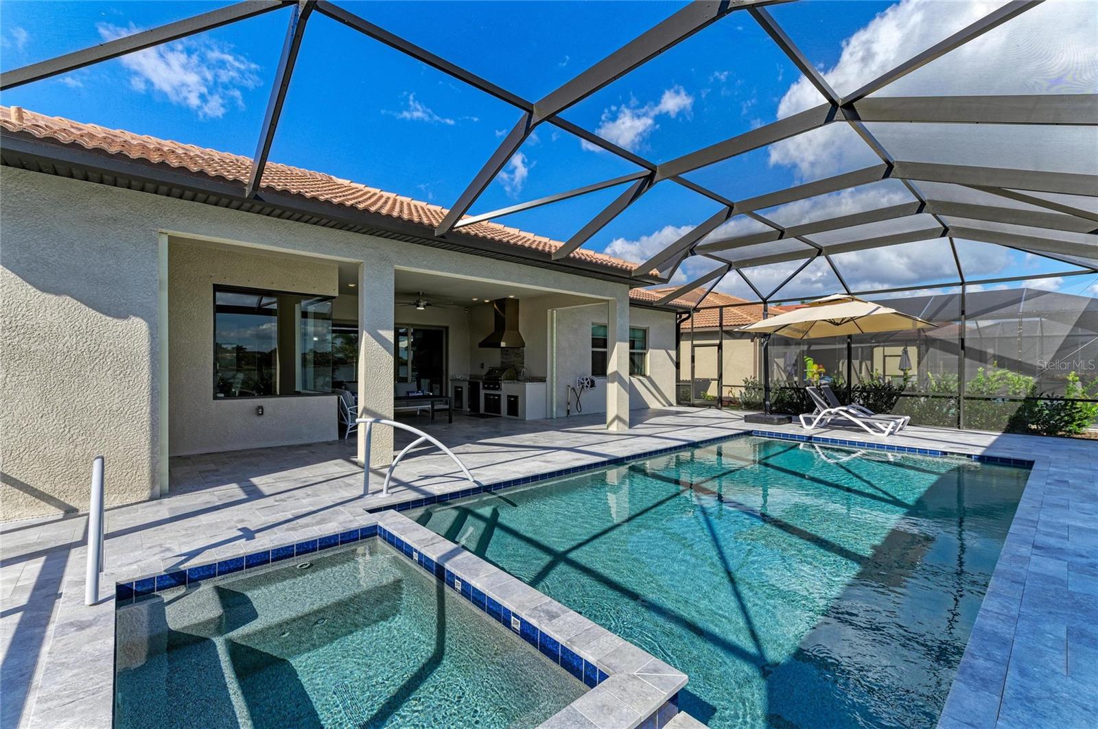 Image 25 of 94 For 106 Toscavilla Boulevard