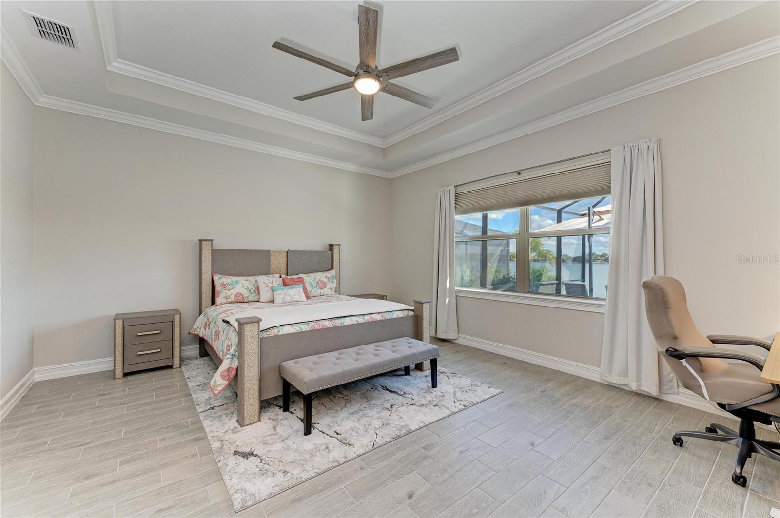 Image 43 of 94 For 106 Toscavilla Boulevard