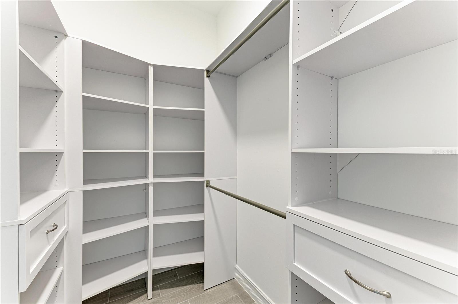 Image 48 of 94 For 106 Toscavilla Boulevard