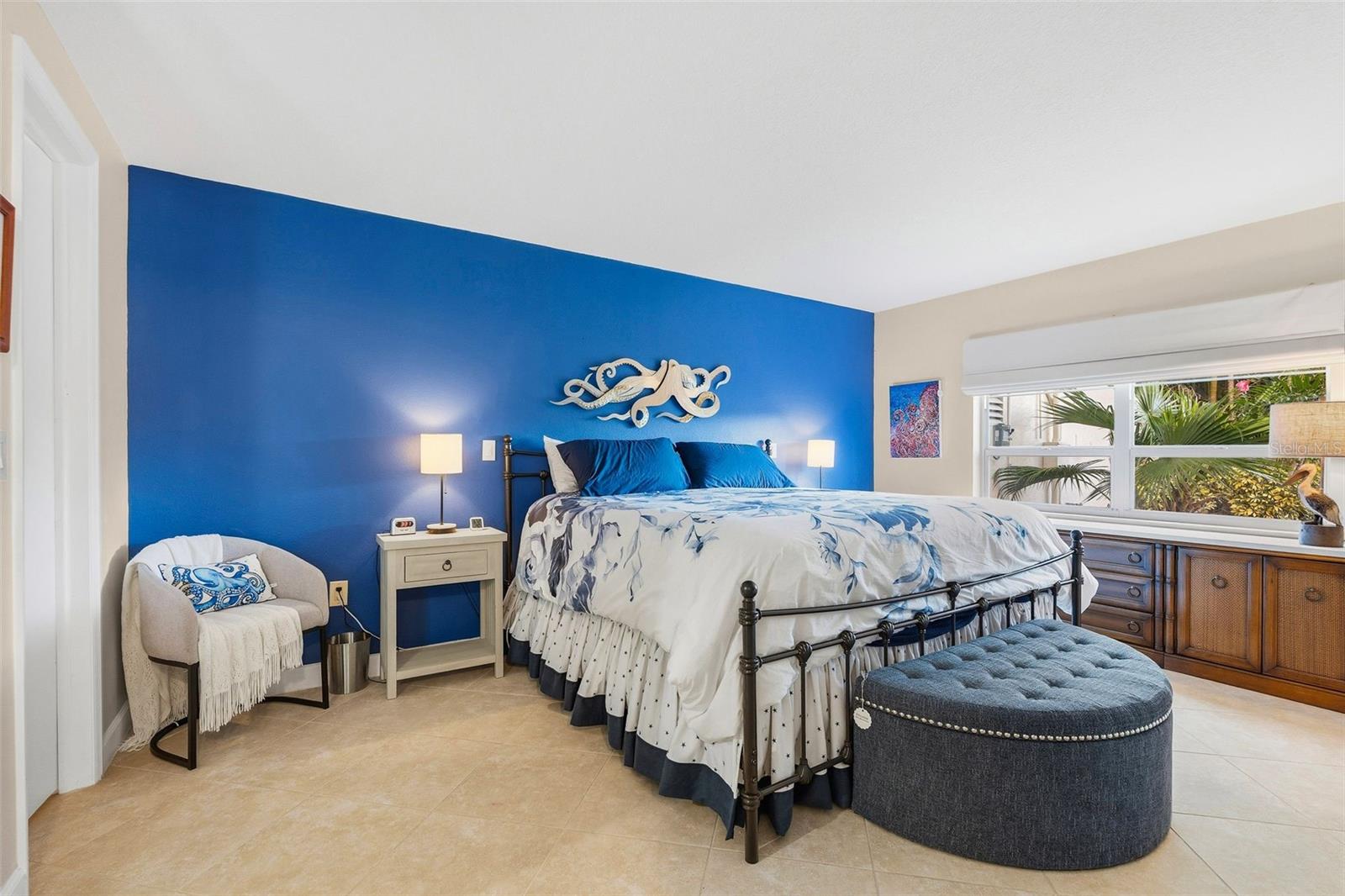 Image 14 of 36 For 800 Benjamin Franklin Drive 110