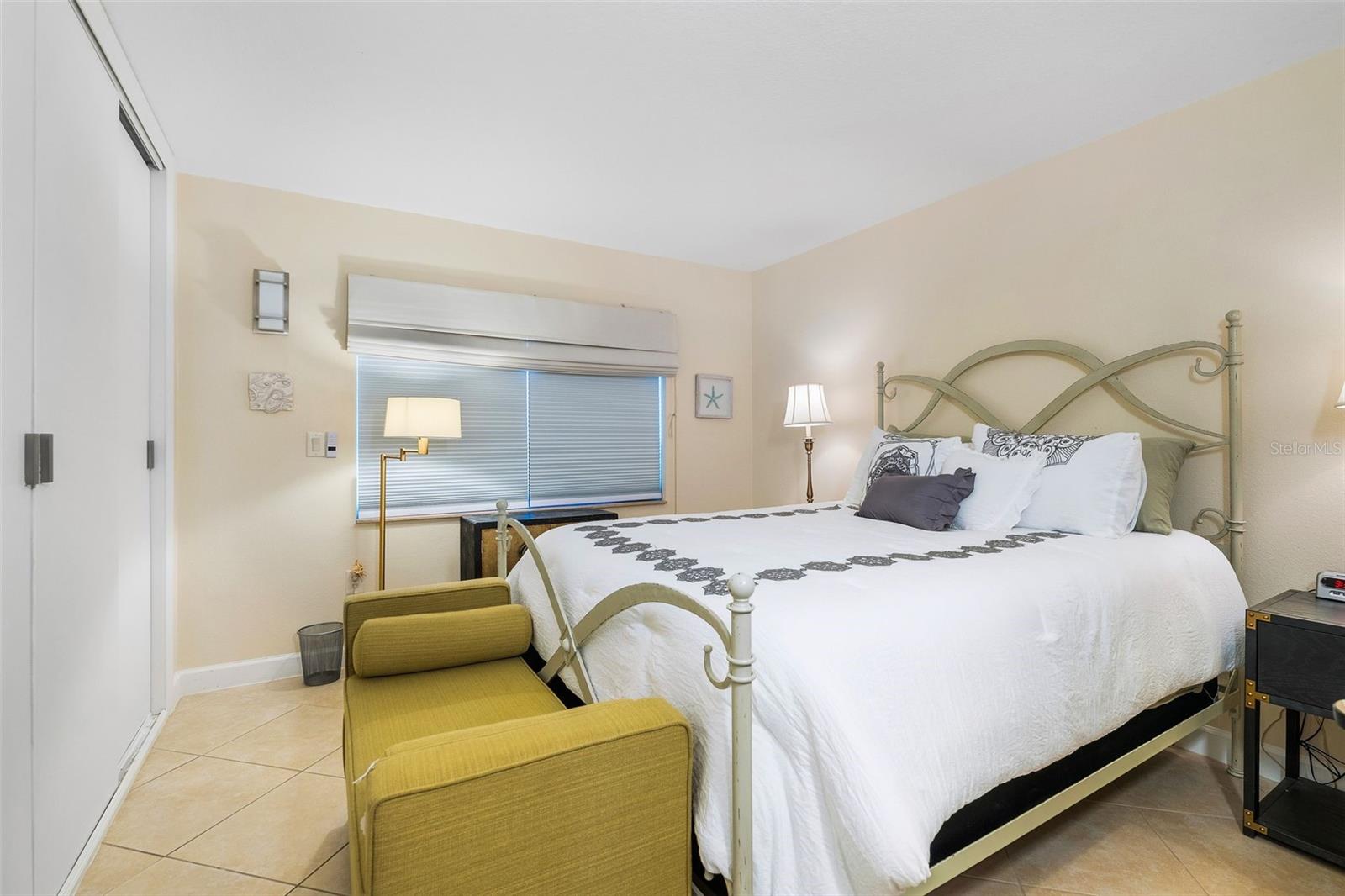 Image 17 of 36 For 800 Benjamin Franklin Drive 110