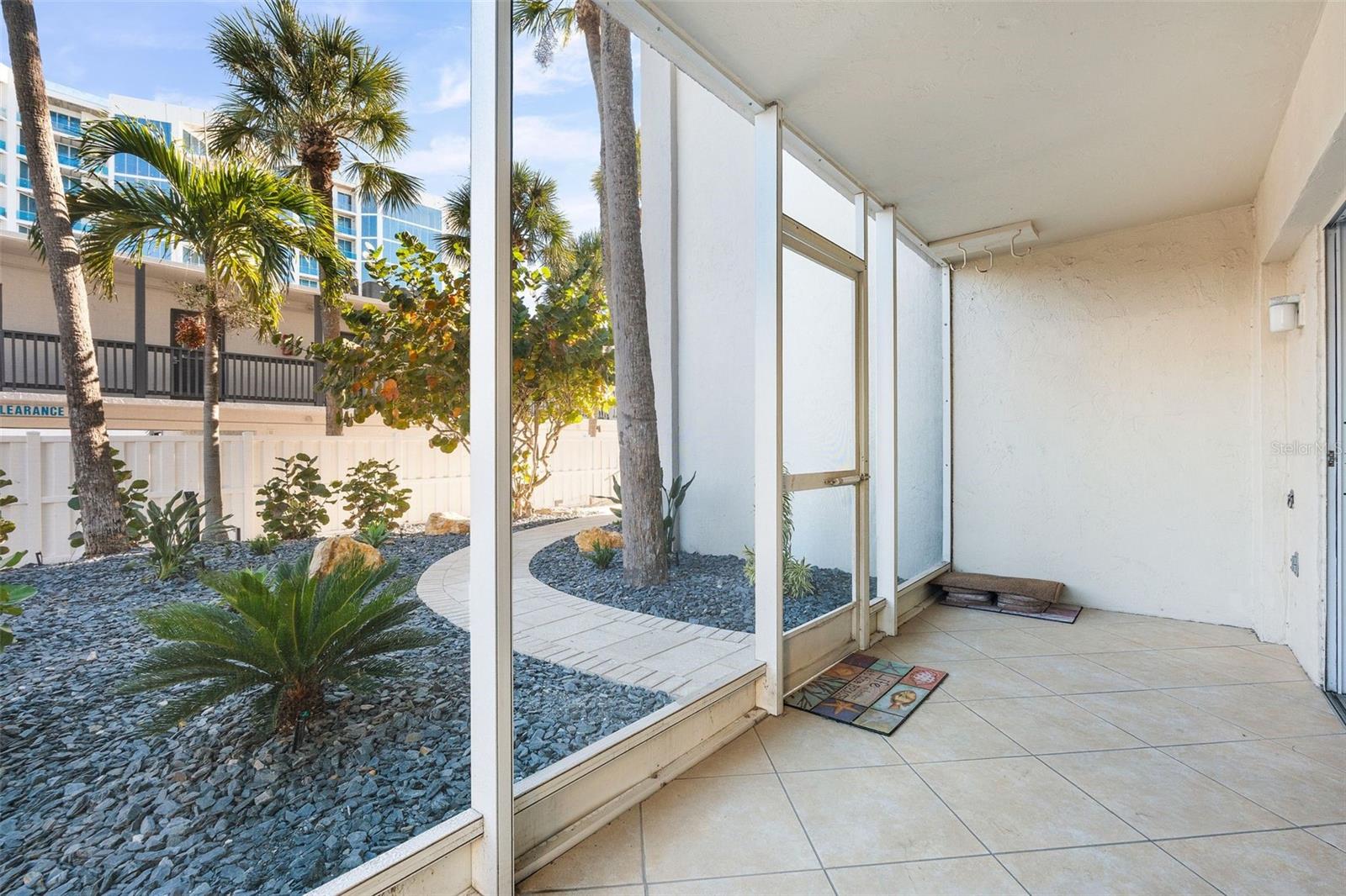 Image 22 of 36 For 800 Benjamin Franklin Drive 110