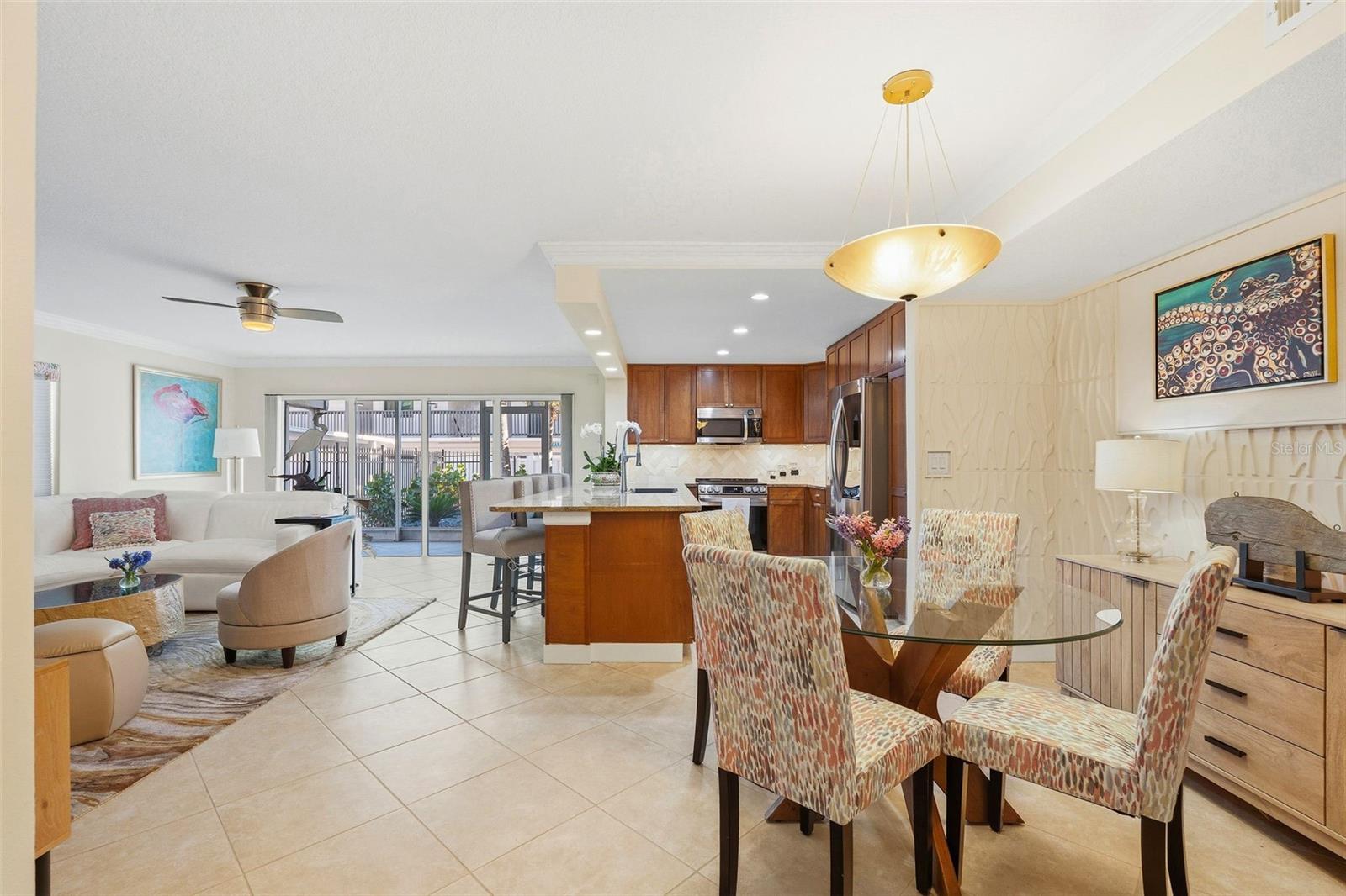 Image 7 of 36 For 800 Benjamin Franklin Drive 110