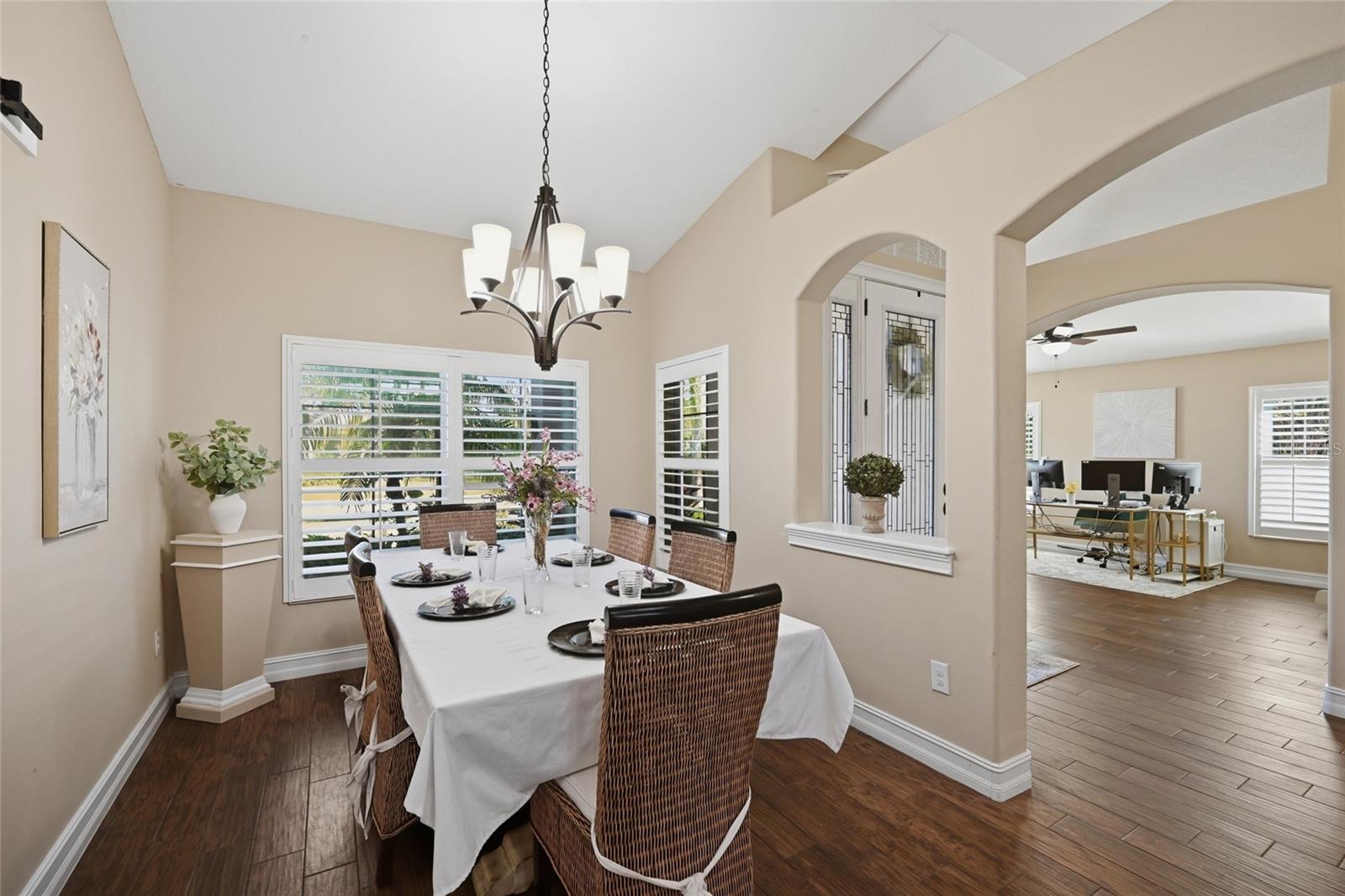 Image 12 of 63 For 12012 Longview Lake Circle