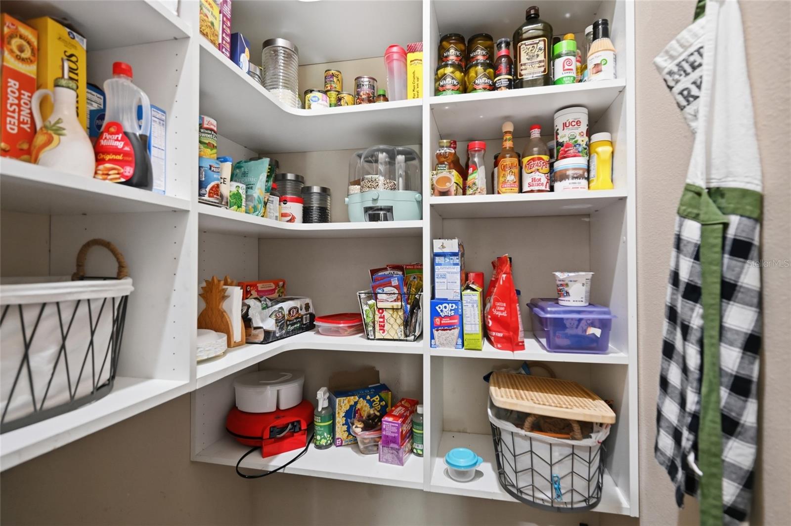 Image 14 of 63 For 12012 Longview Lake Circle