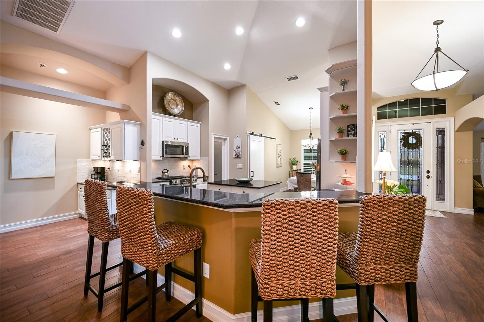 Image 18 of 63 For 12012 Longview Lake Circle