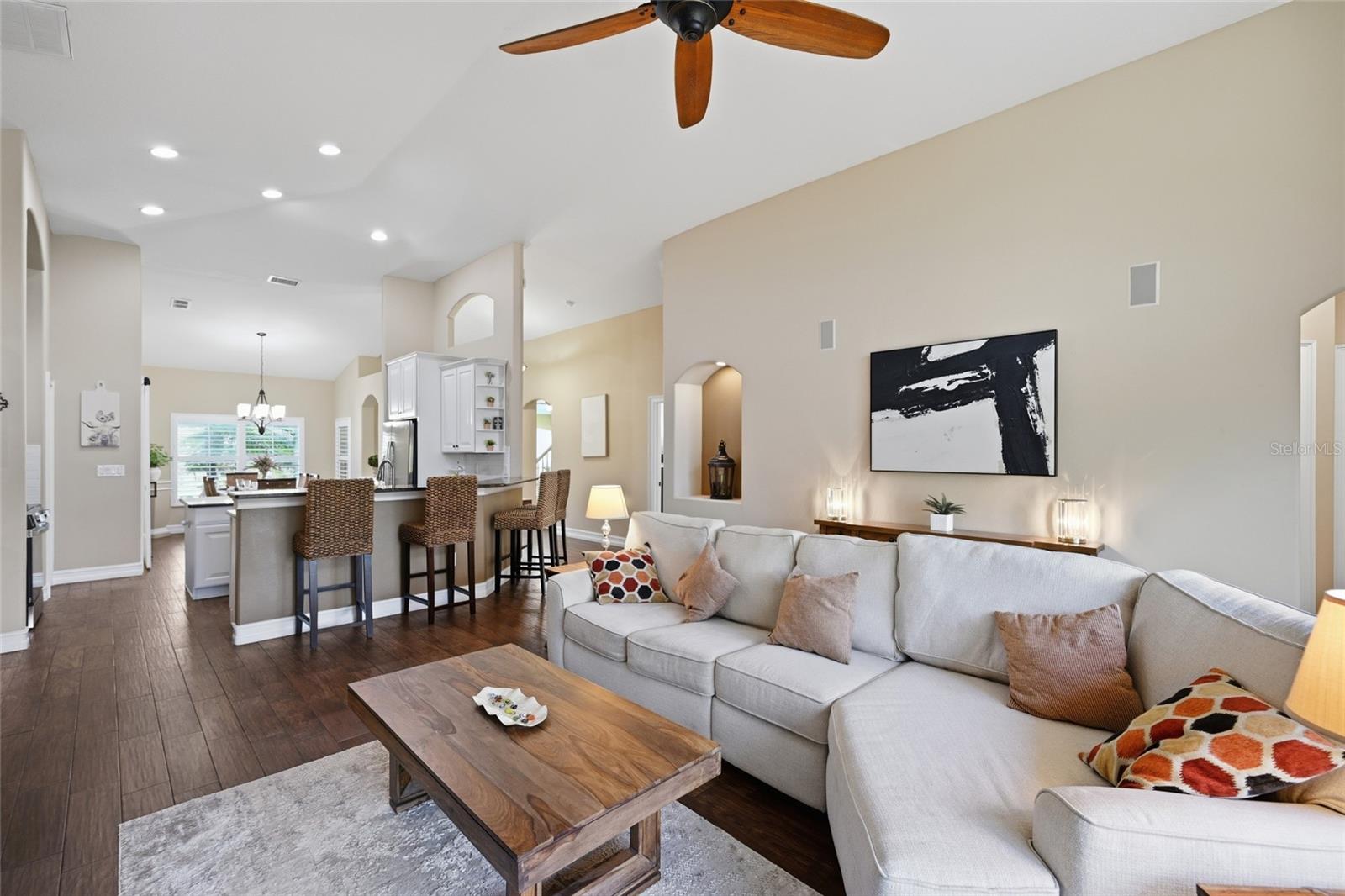 Image 21 of 63 For 12012 Longview Lake Circle