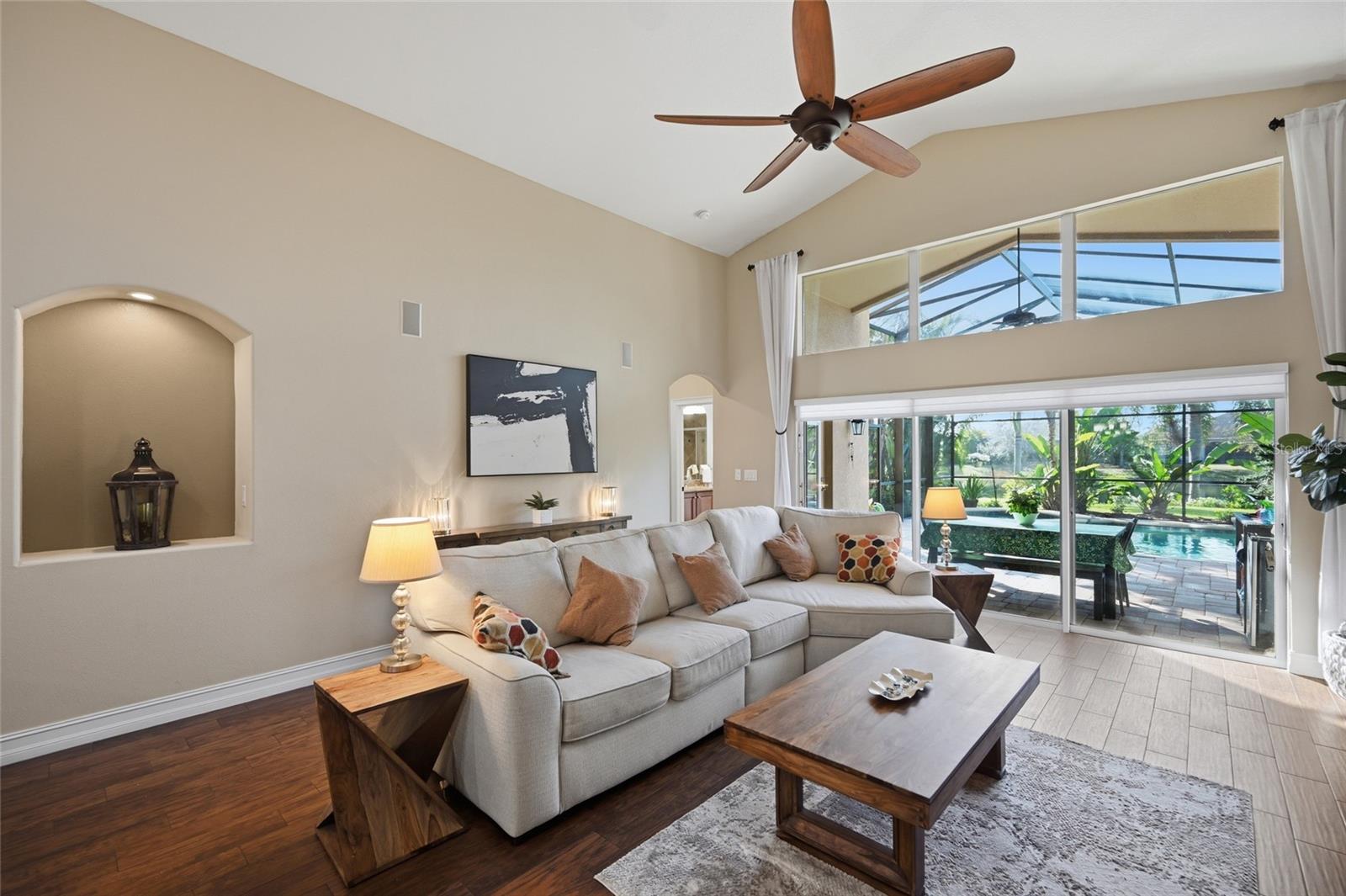 Image 22 of 63 For 12012 Longview Lake Circle