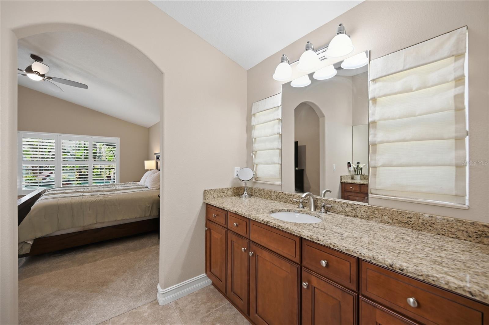 Image 29 of 63 For 12012 Longview Lake Circle