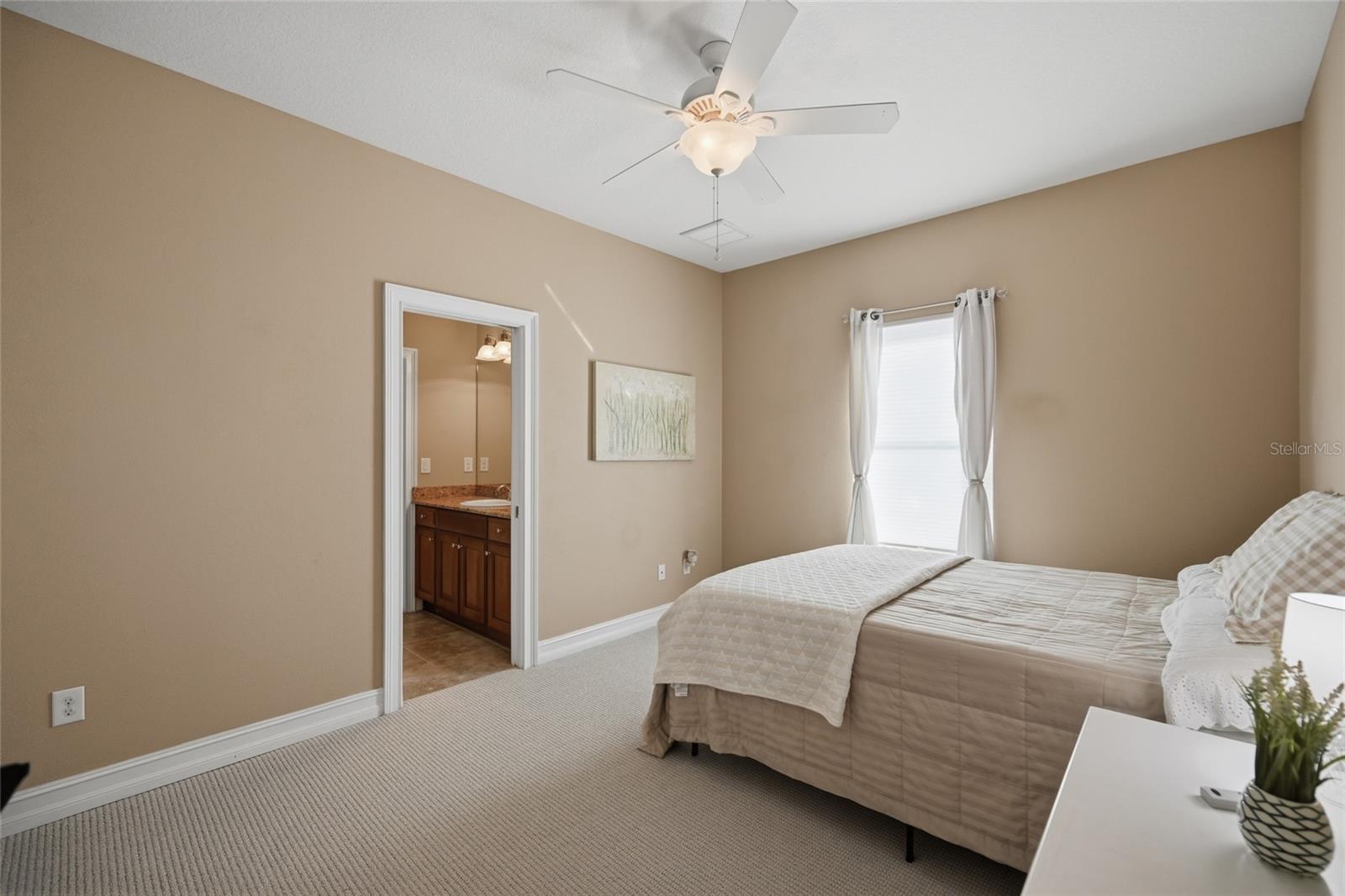 Image 38 of 63 For 12012 Longview Lake Circle