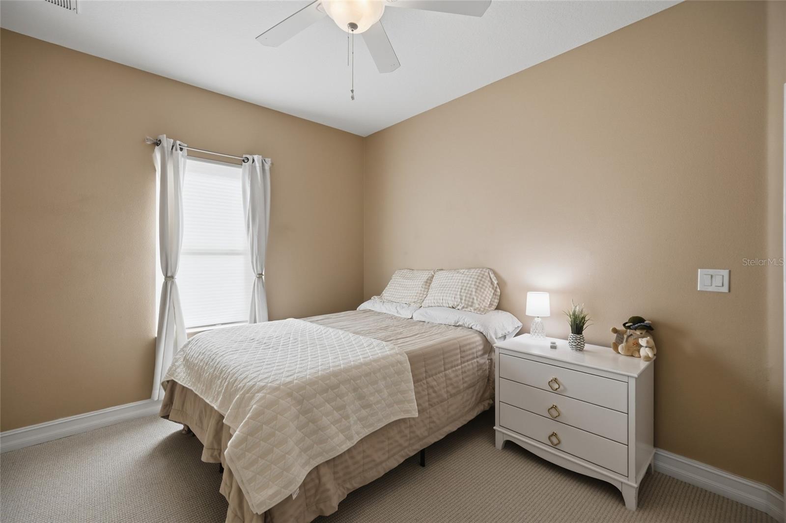 Image 39 of 63 For 12012 Longview Lake Circle