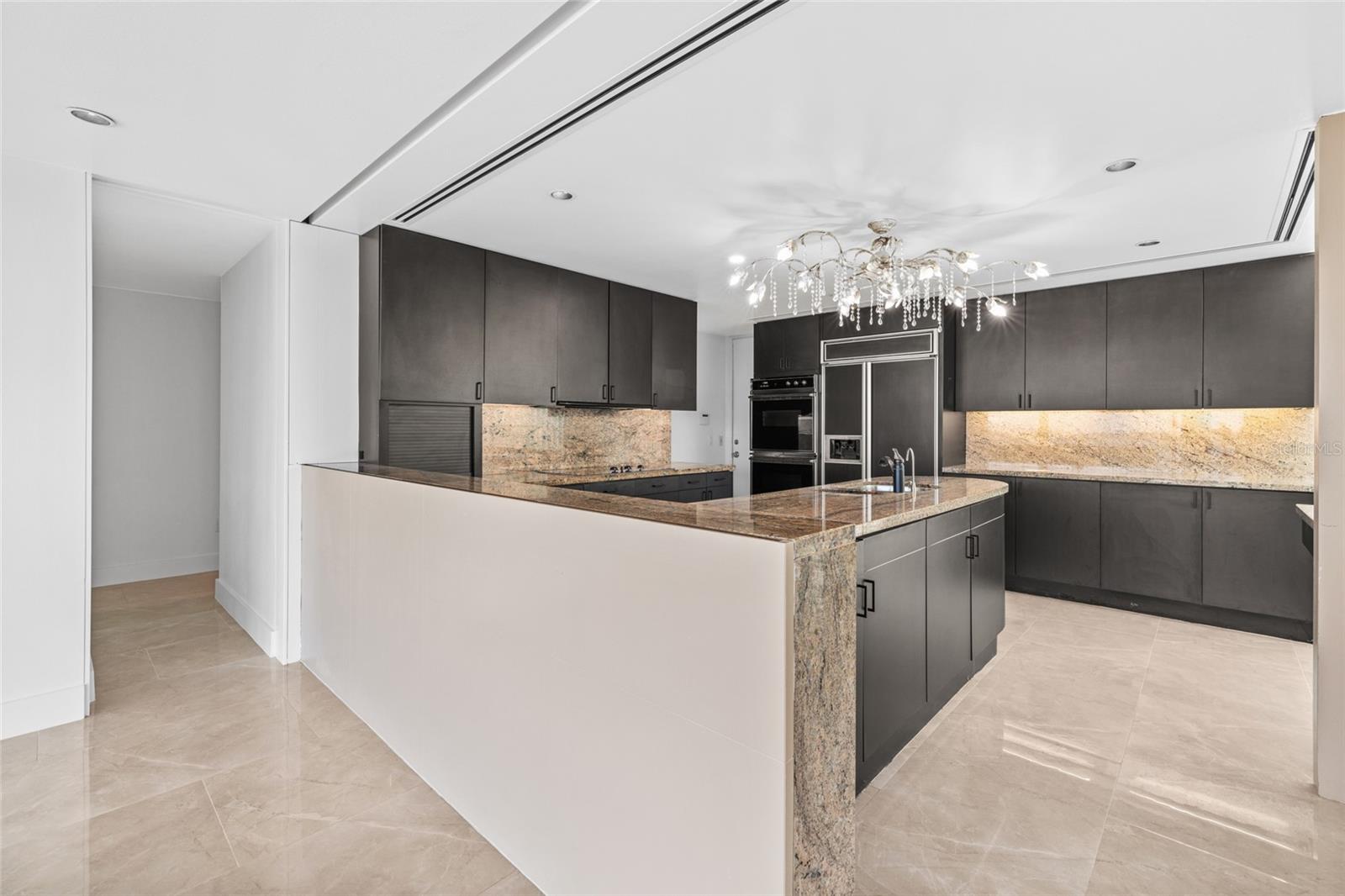 Image 14 of 53 For 320 Shore Drive