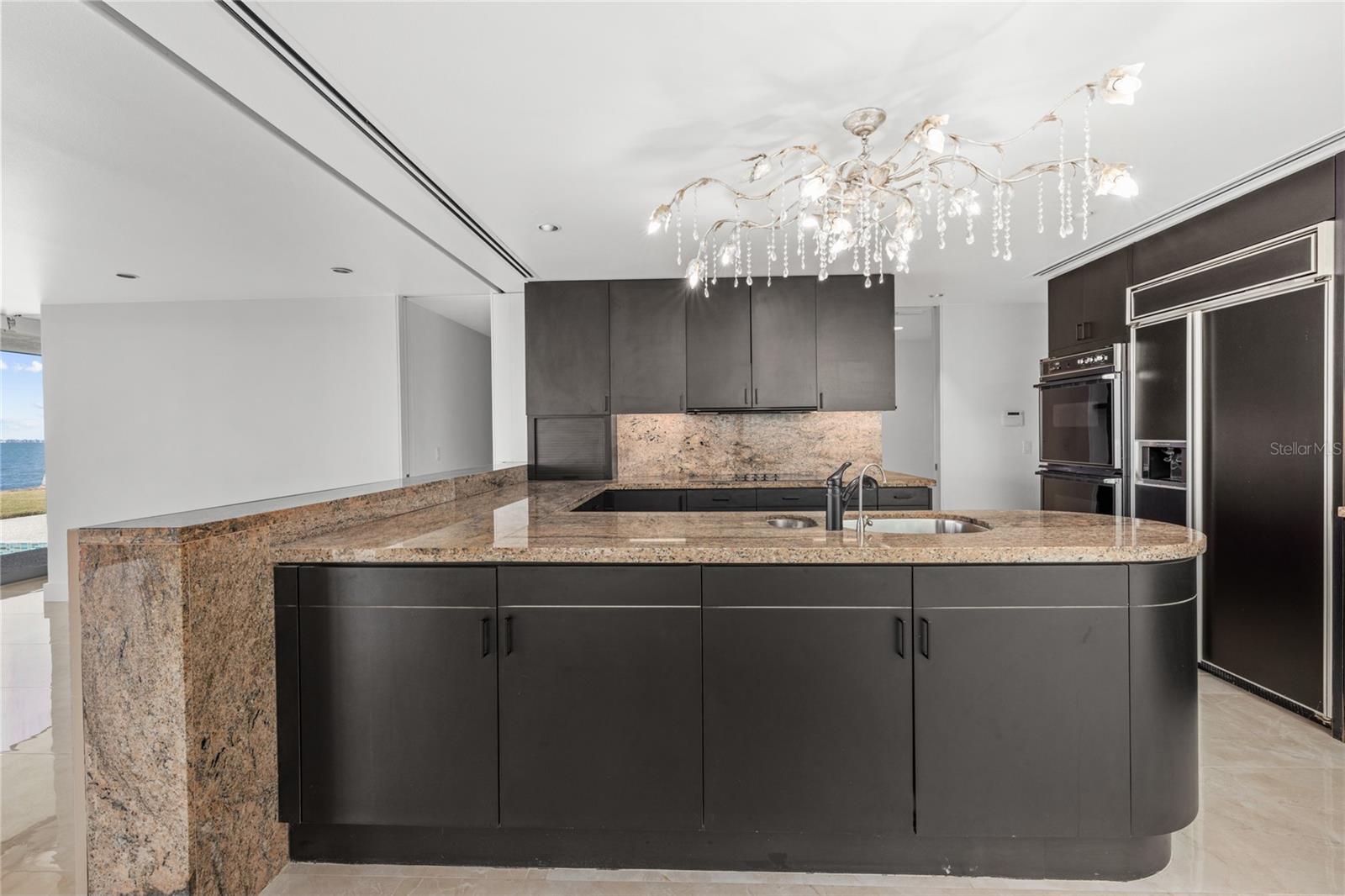 Image 15 of 53 For 320 Shore Drive