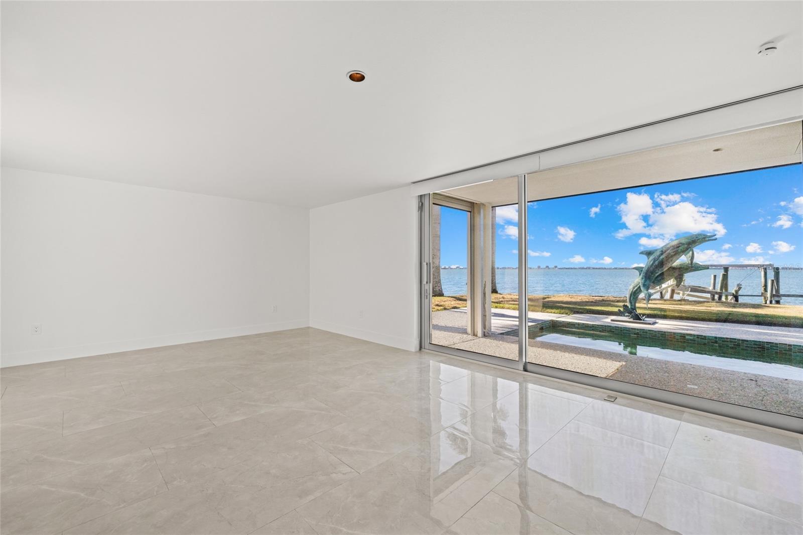 Image 20 of 53 For 320 Shore Drive