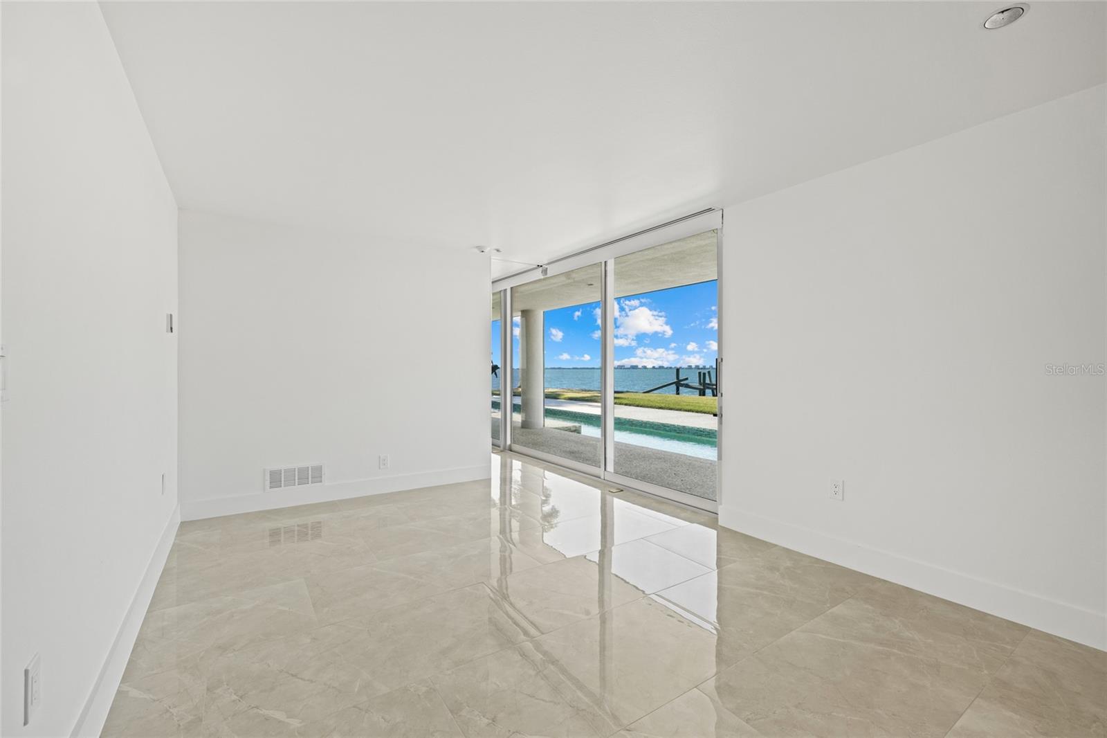 Image 29 of 53 For 320 Shore Drive