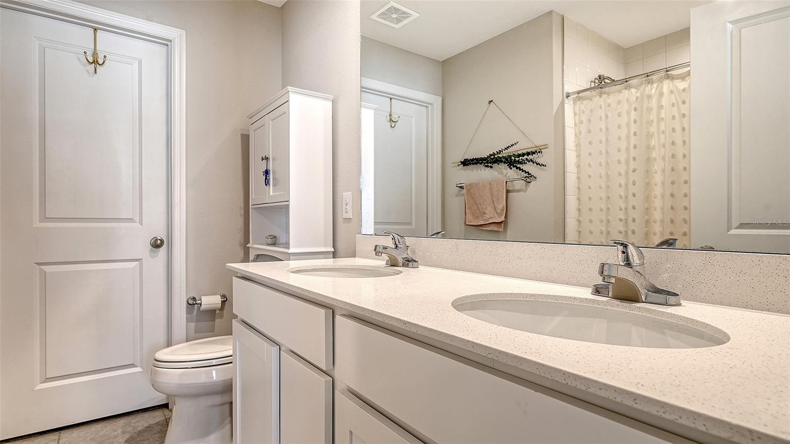 Image 19 of 32 For 14147 Crimson Avenue