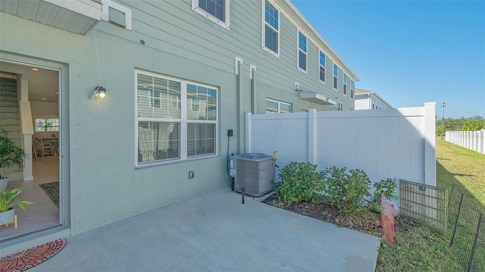 Image 26 of 32 For 14147 Crimson Avenue