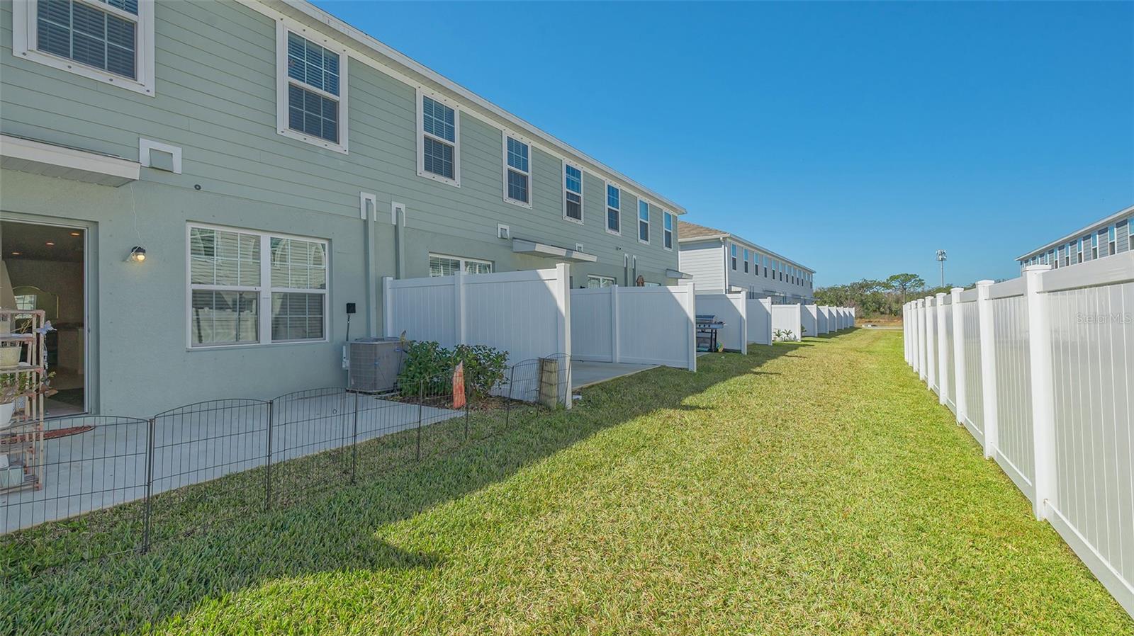 Image 27 of 32 For 14147 Crimson Avenue