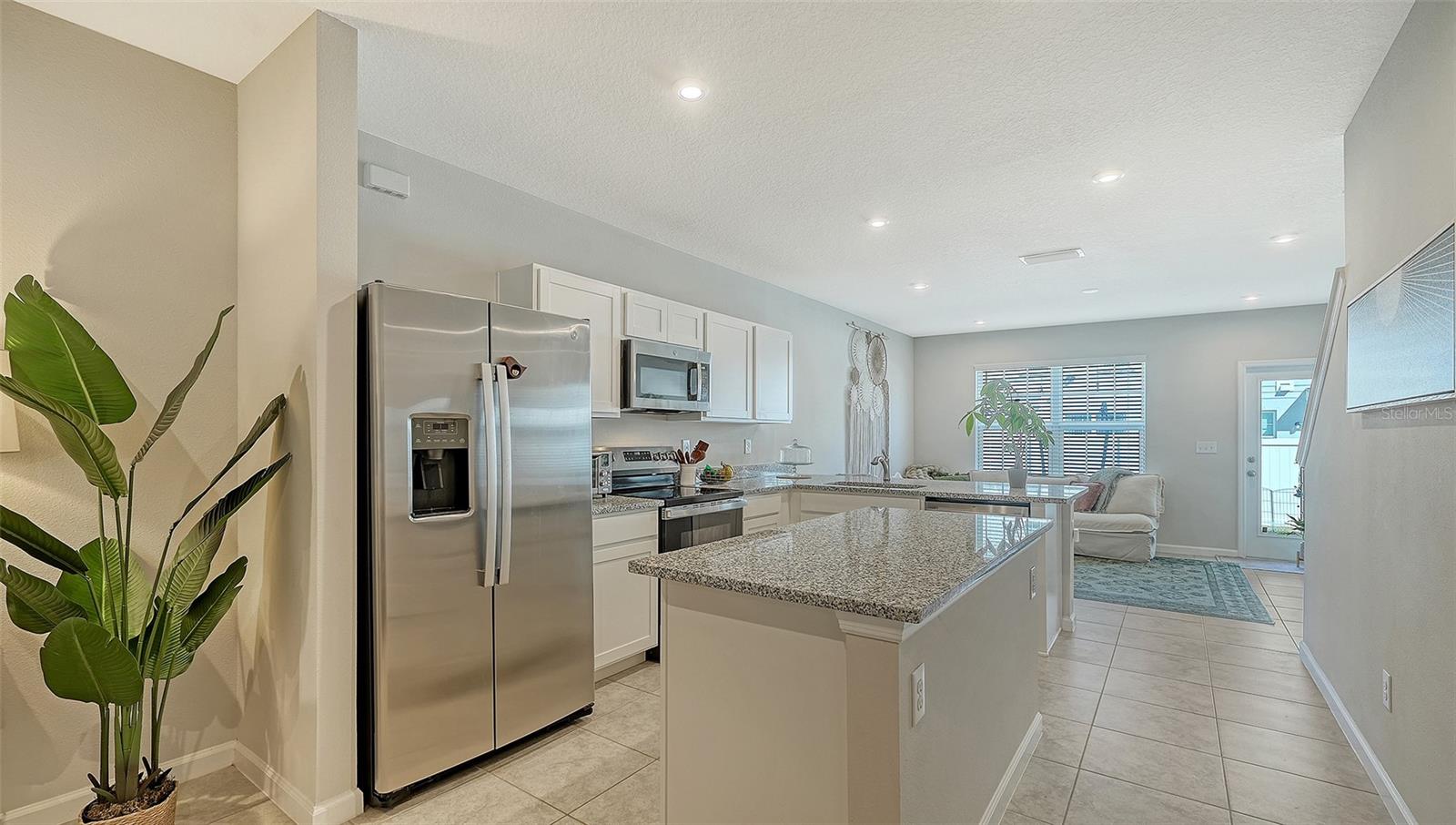 Image 5 of 32 For 14147 Crimson Avenue