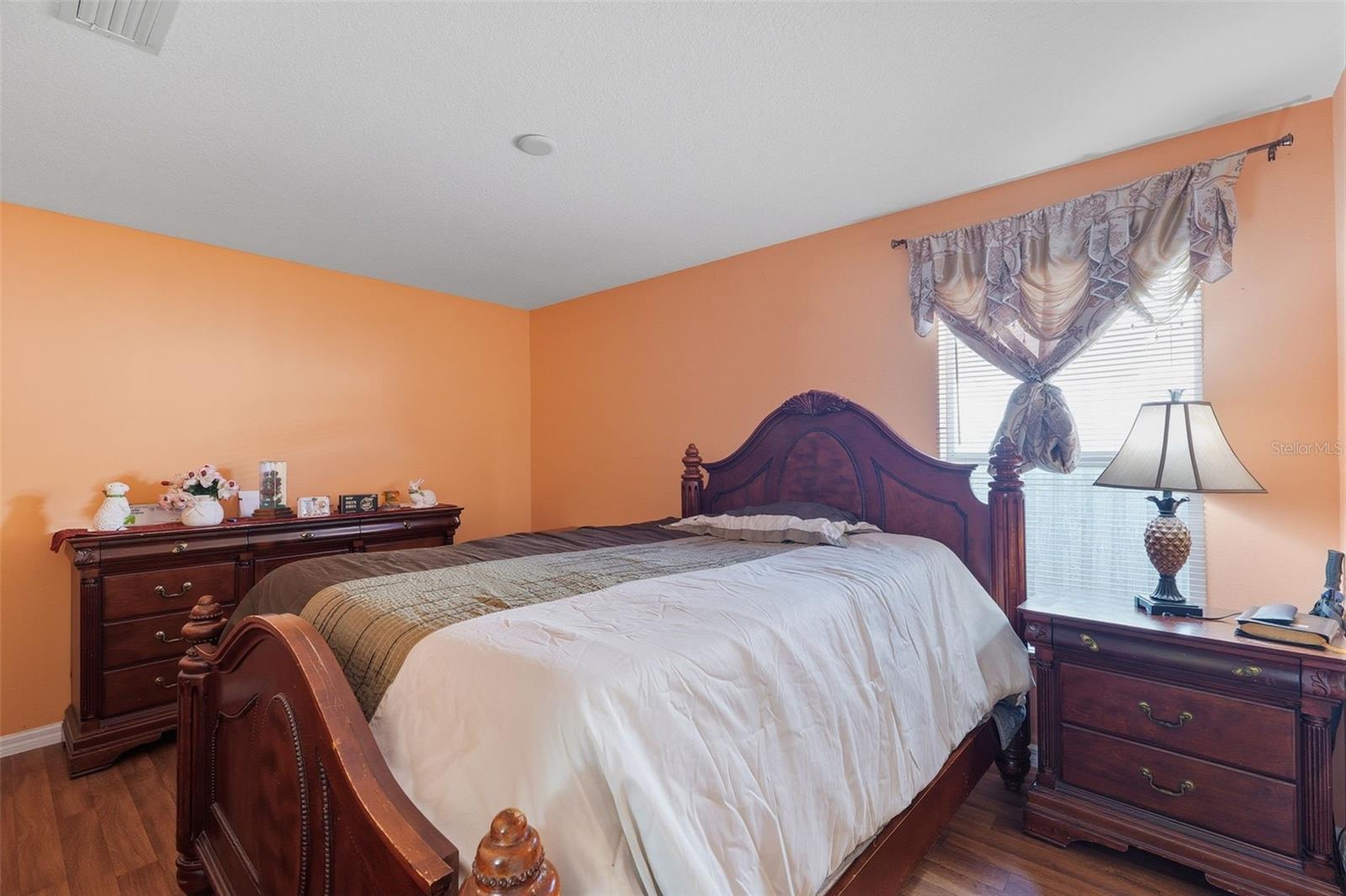 Image 16 of 26 For 4107 11th Street E