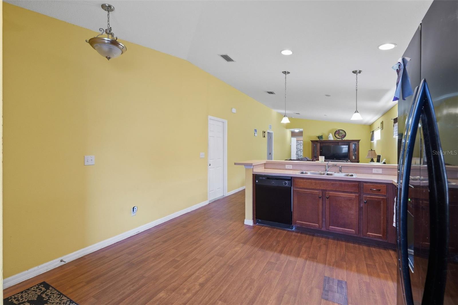 Image 7 of 26 For 4107 11th Street E