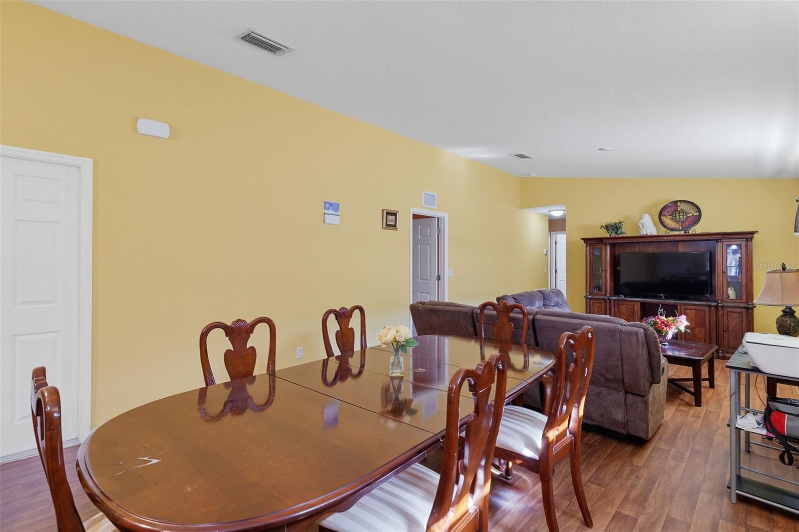 Image 9 of 26 For 4107 11th Street E