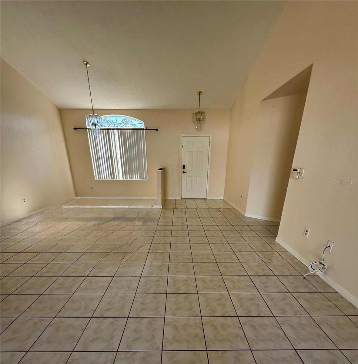 Image 14 of 31 For 2178 Jameson Avenue