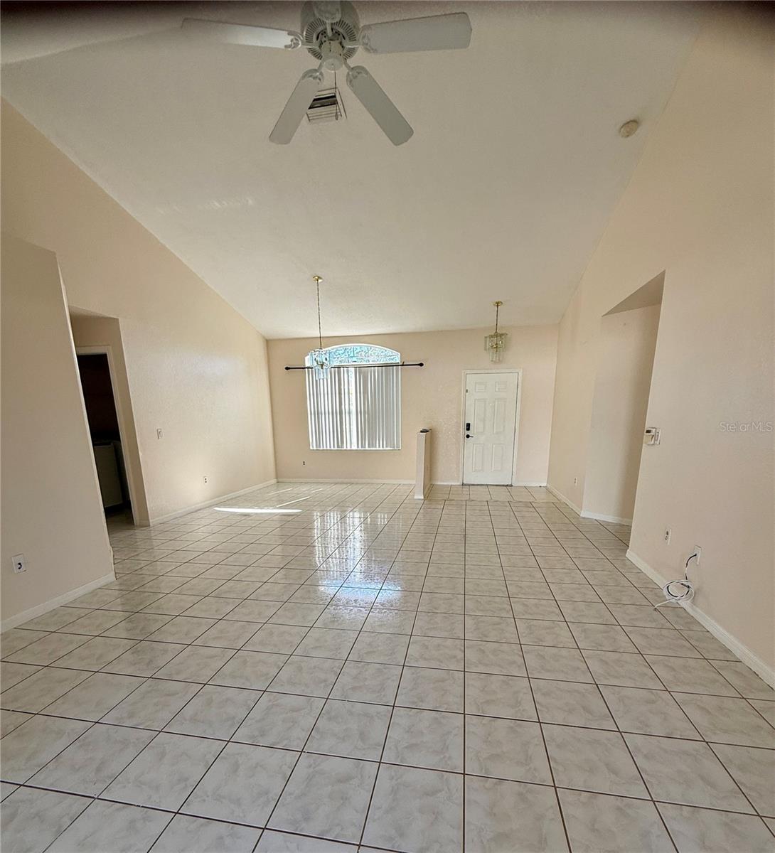 Image 15 of 31 For 2178 Jameson Avenue