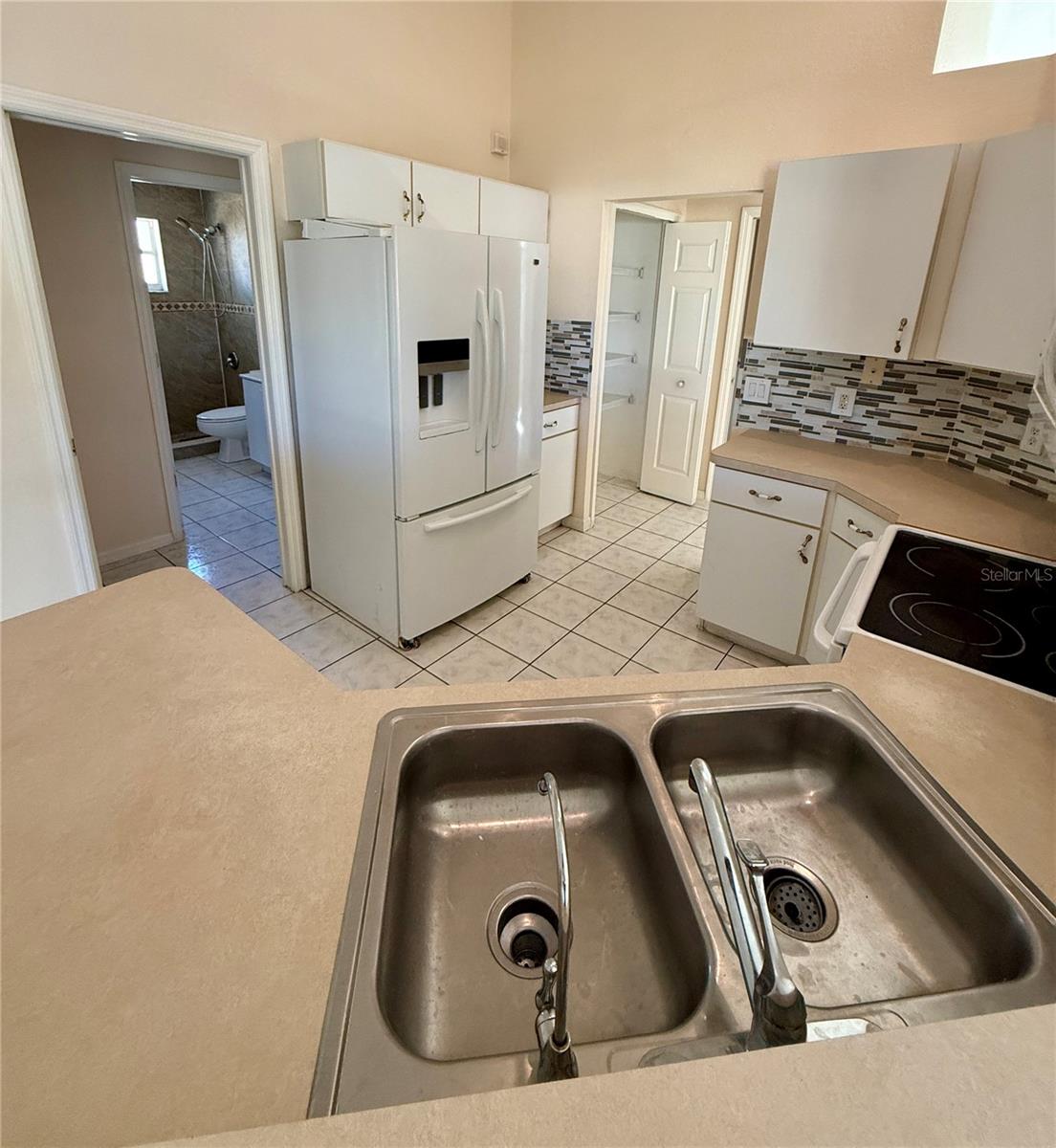 Image 17 of 31 For 2178 Jameson Avenue