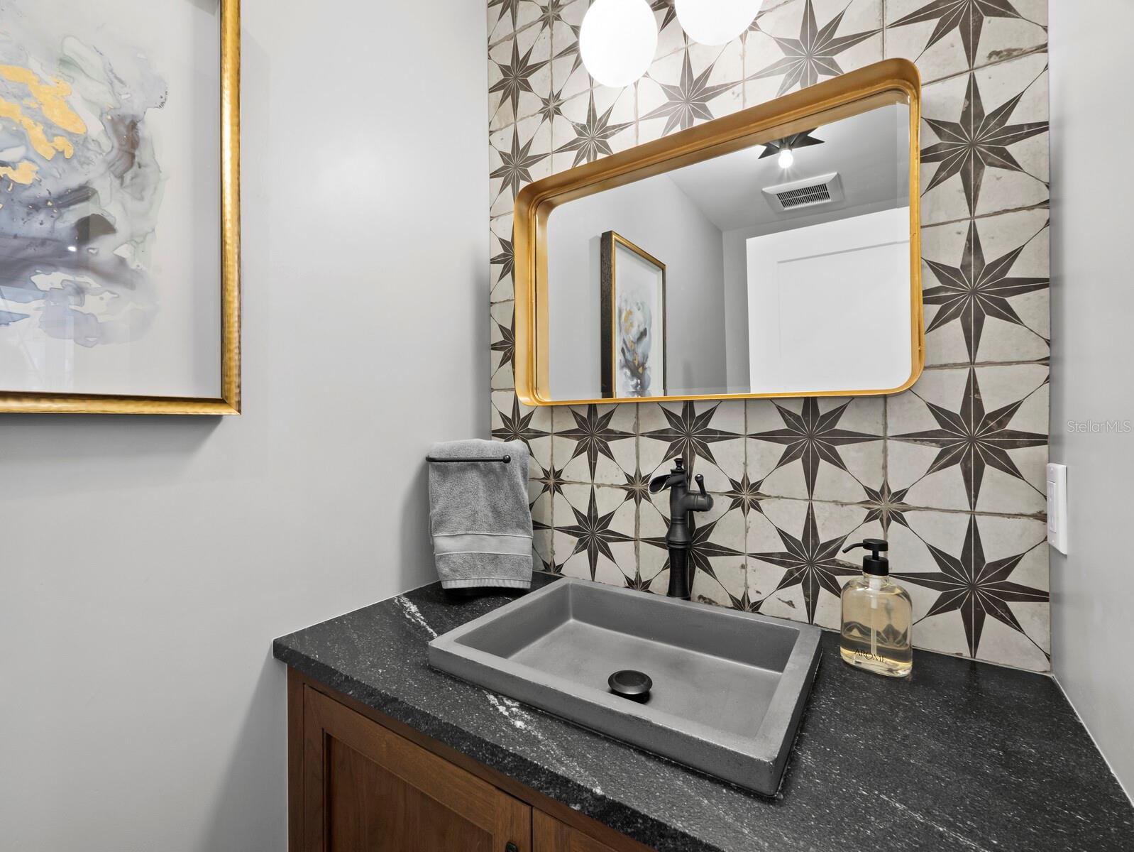 Image 16 of 55 For 1918 Harbourside Drive 902