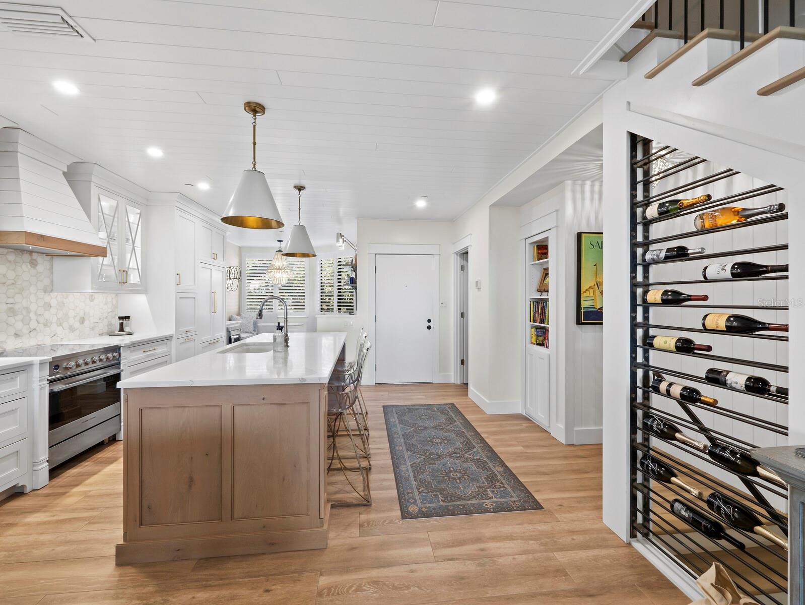 Image 17 of 55 For 1918 Harbourside Drive 902