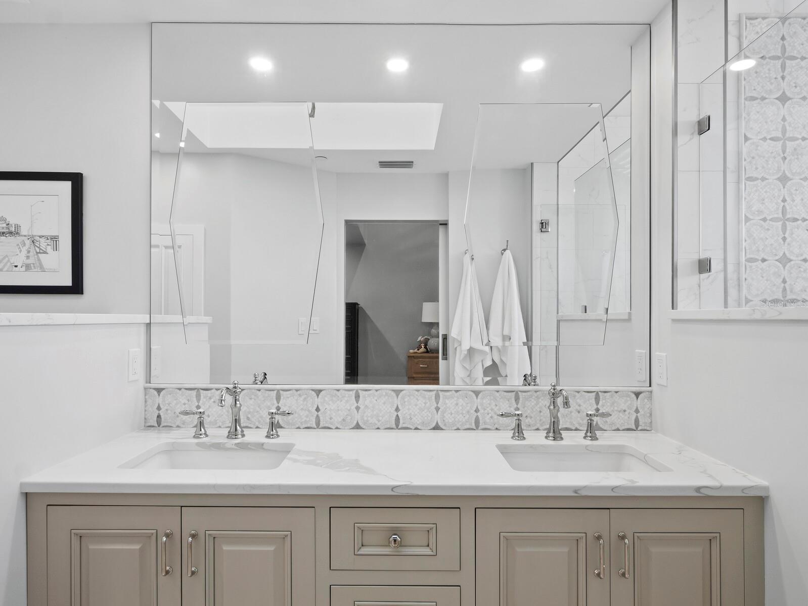 Image 24 of 55 For 1918 Harbourside Drive 902