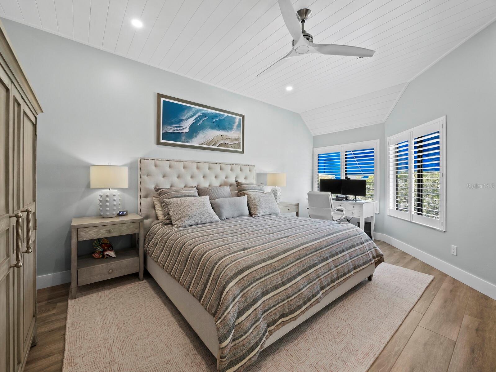 Image 28 of 55 For 1918 Harbourside Drive 902