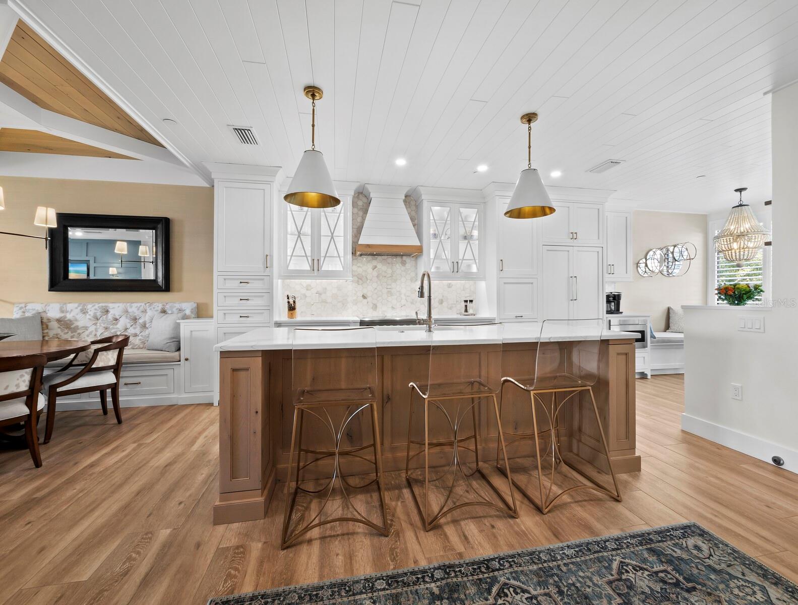 Image 3 of 55 For 1918 Harbourside Drive 902