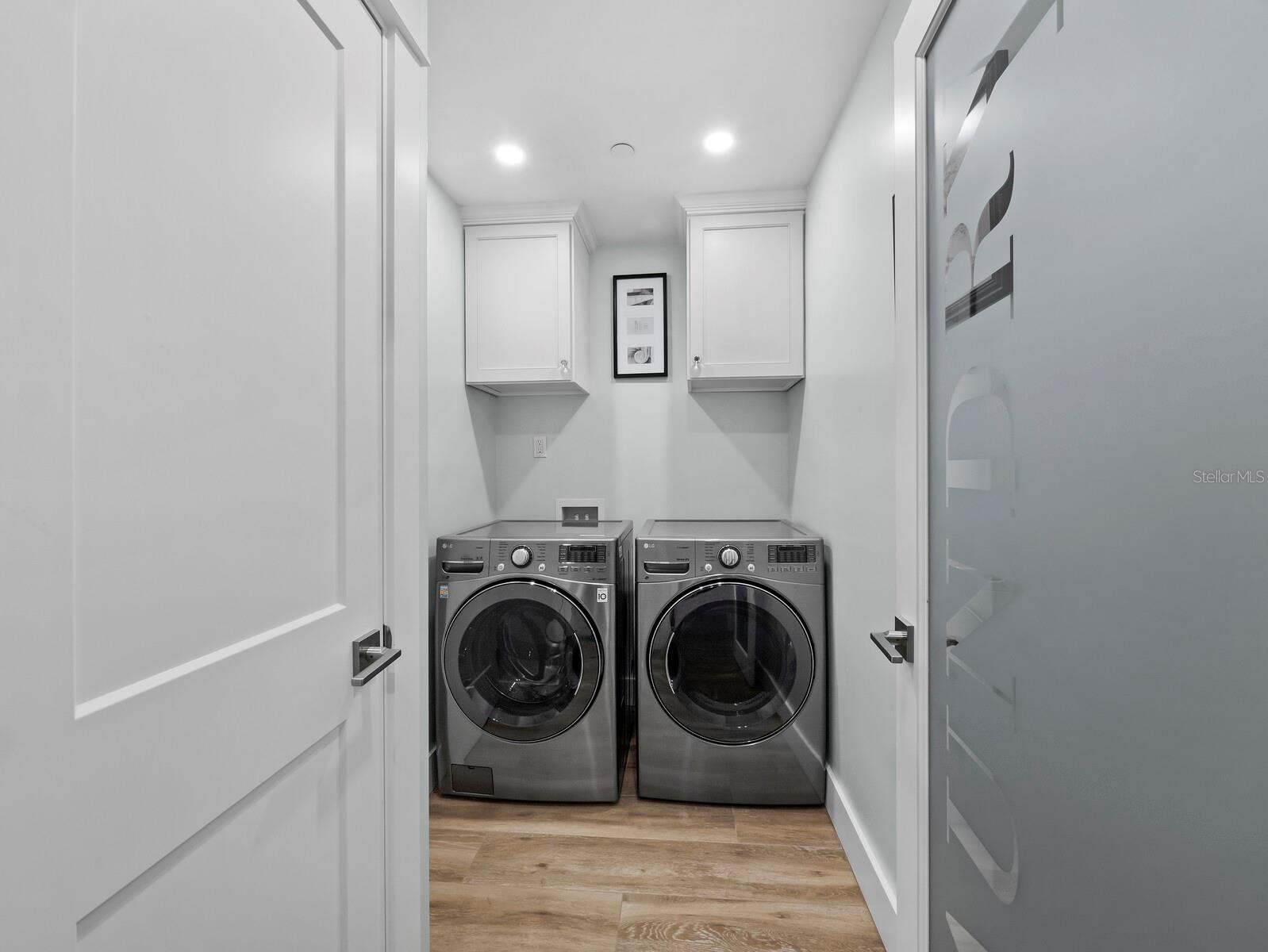 Image 31 of 55 For 1918 Harbourside Drive 902