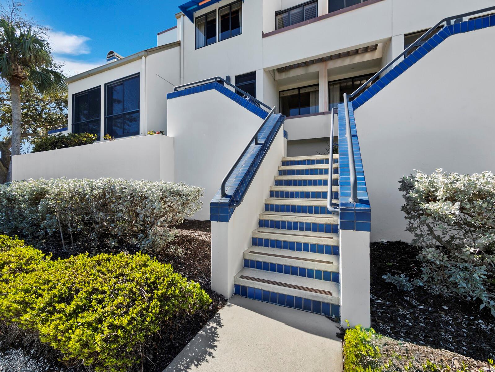 Image 33 of 55 For 1918 Harbourside Drive 902